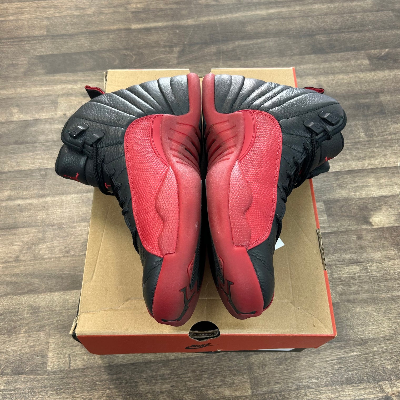 Flu Game Jordan 12 Retro (2025) (USED)