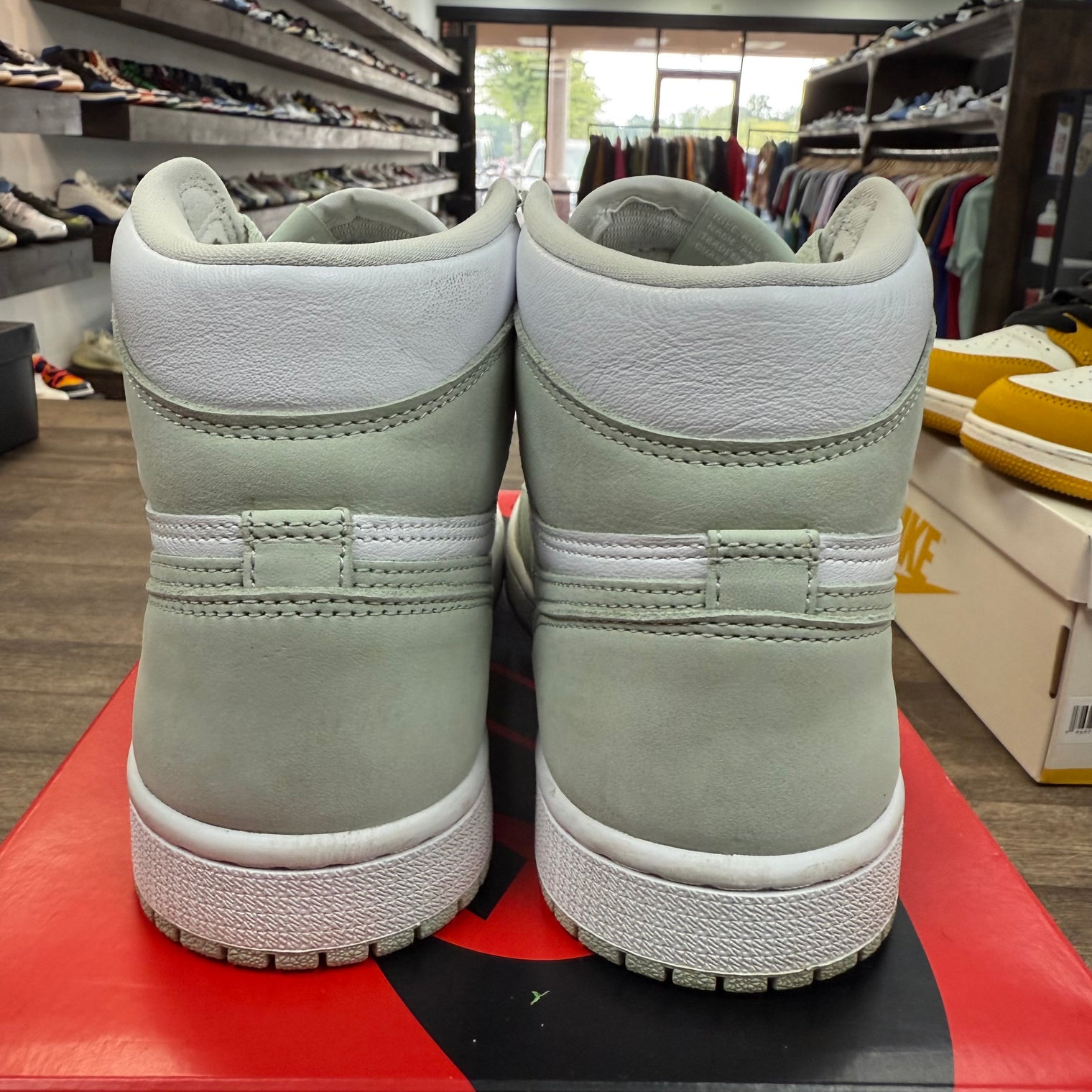 Seafoam Jordan 1 High (W) (USED)