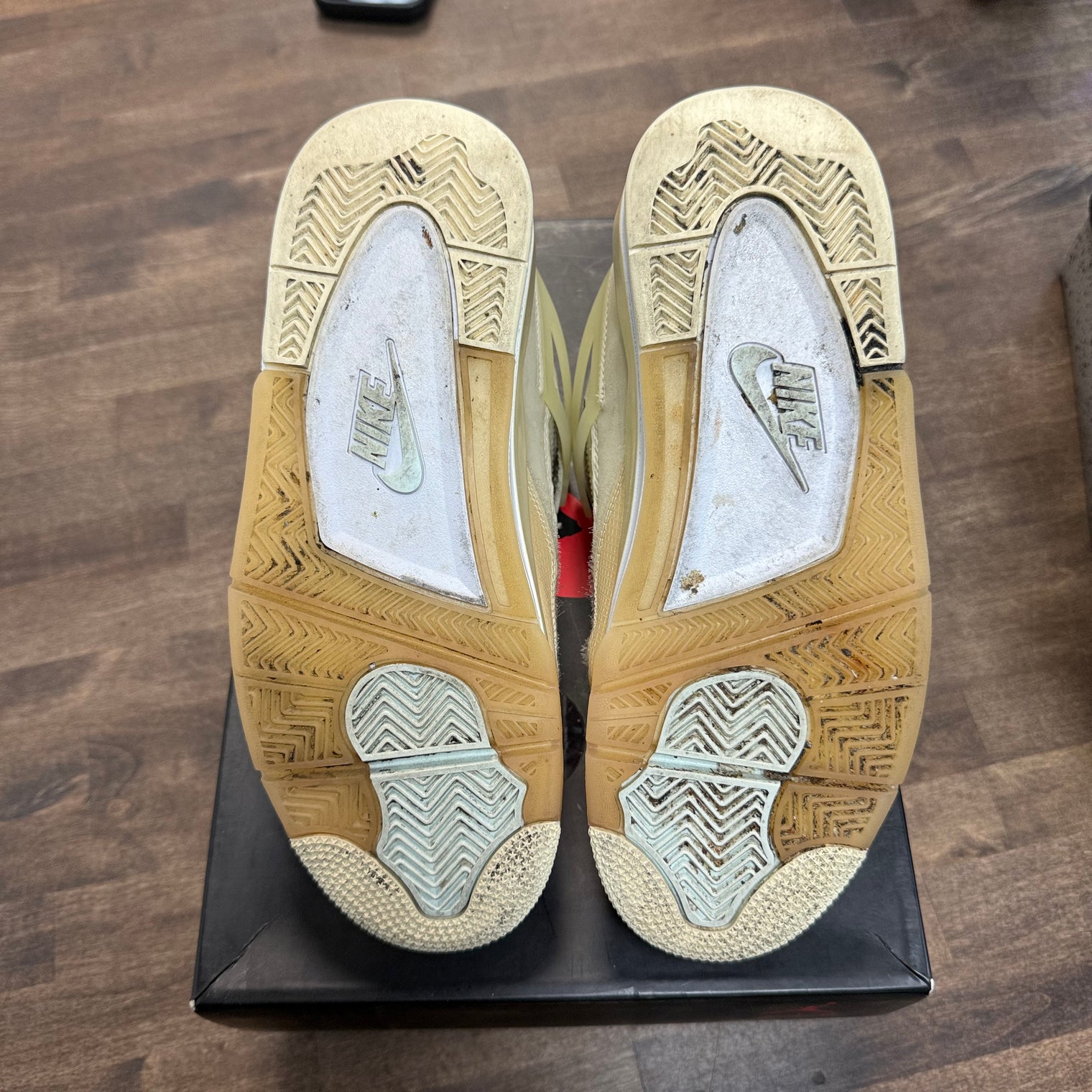 OFF-White Sail Jordan 4 Retro (W) (USED)