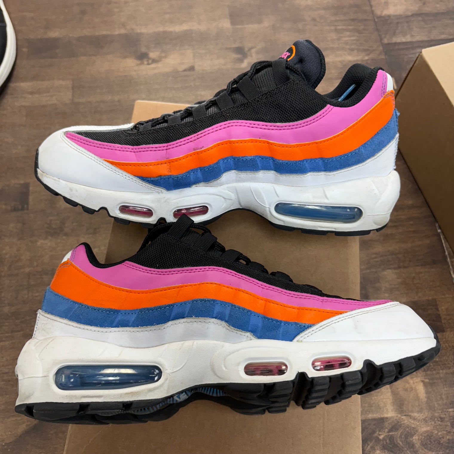Essential Multi Air Max 95 (USED, No Box)