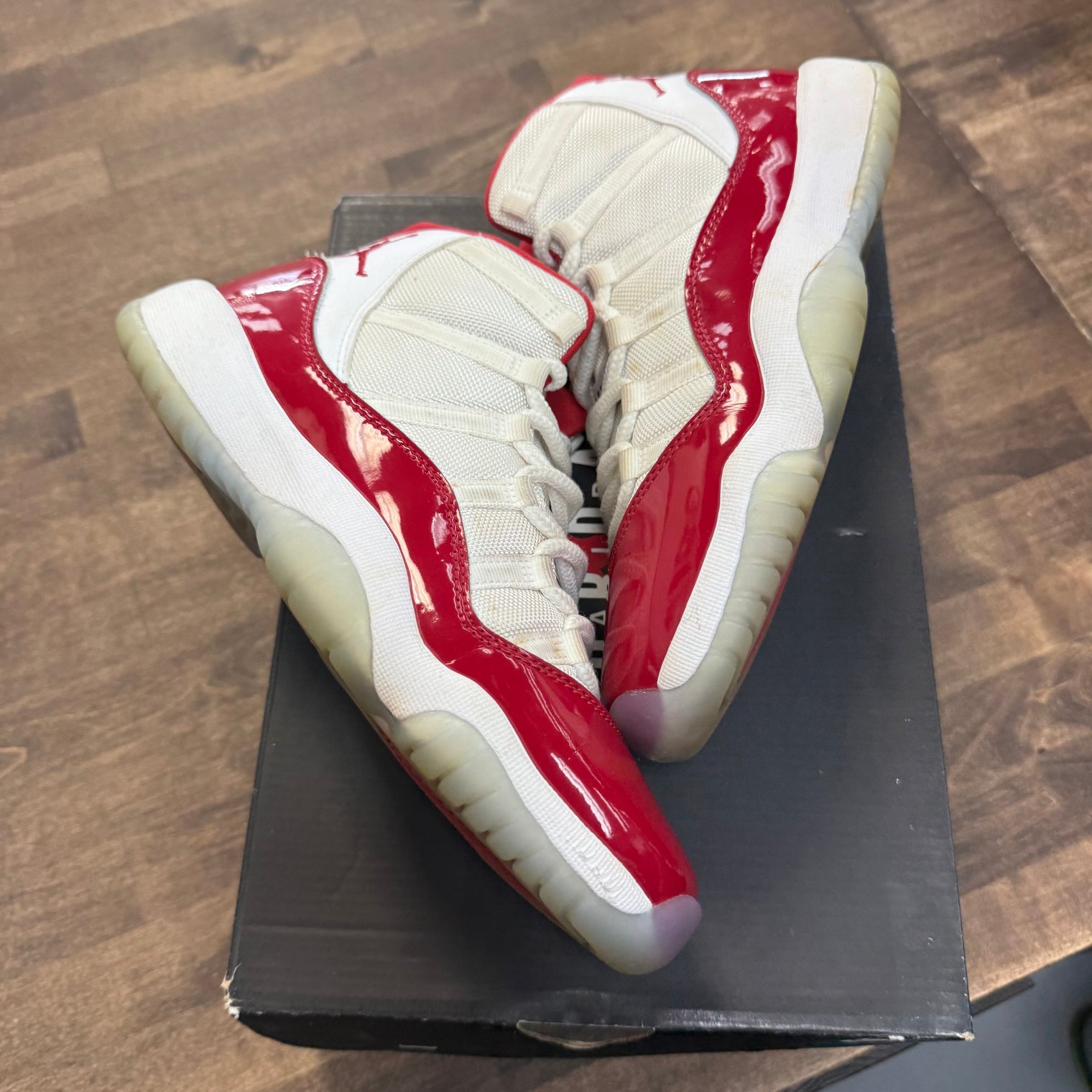 Cherry Jordan 11 (GS) (USED)