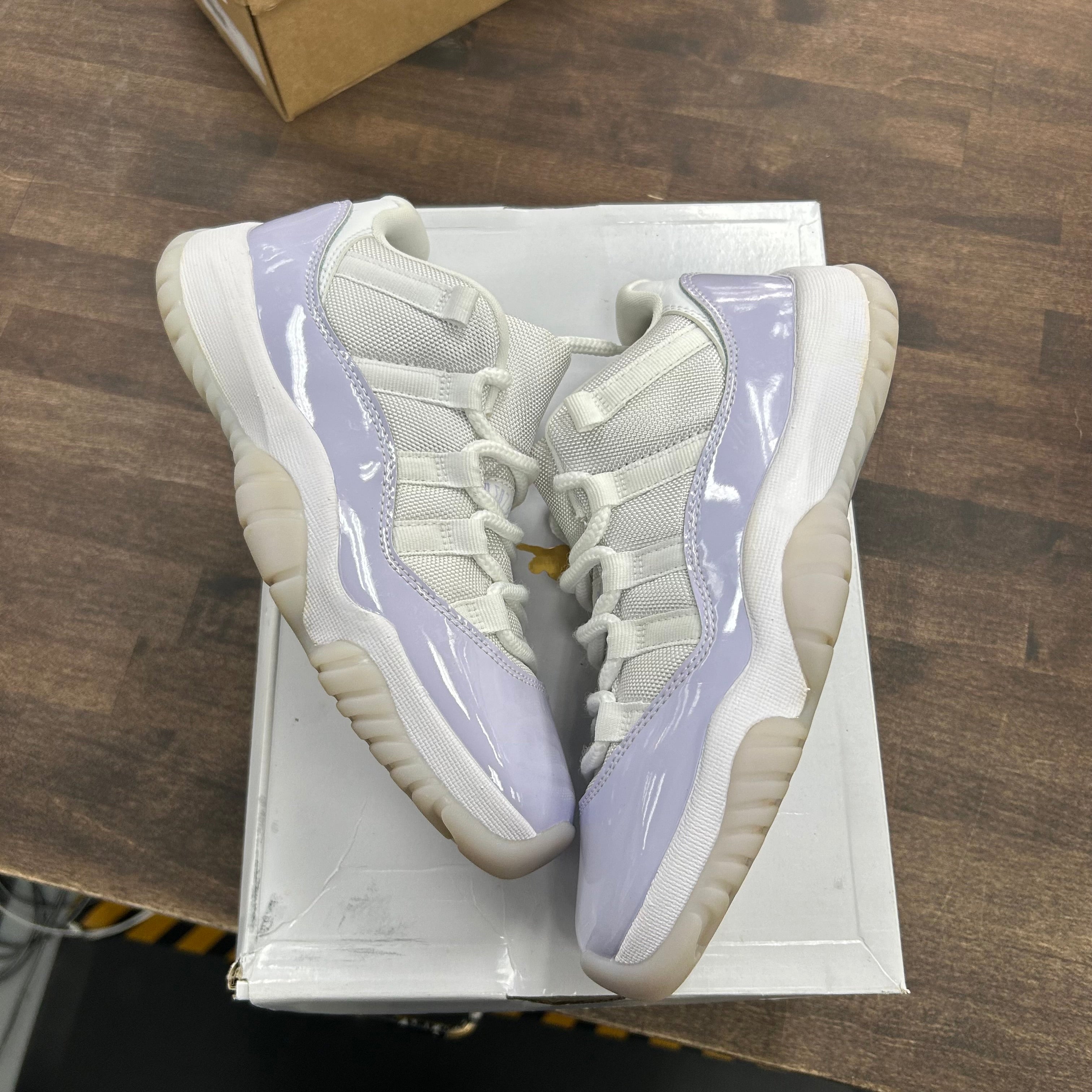 Jordan Pure Violet Jordan 11 Retro (USED) Size 5.5Y (Pre-Owned) - Image 1