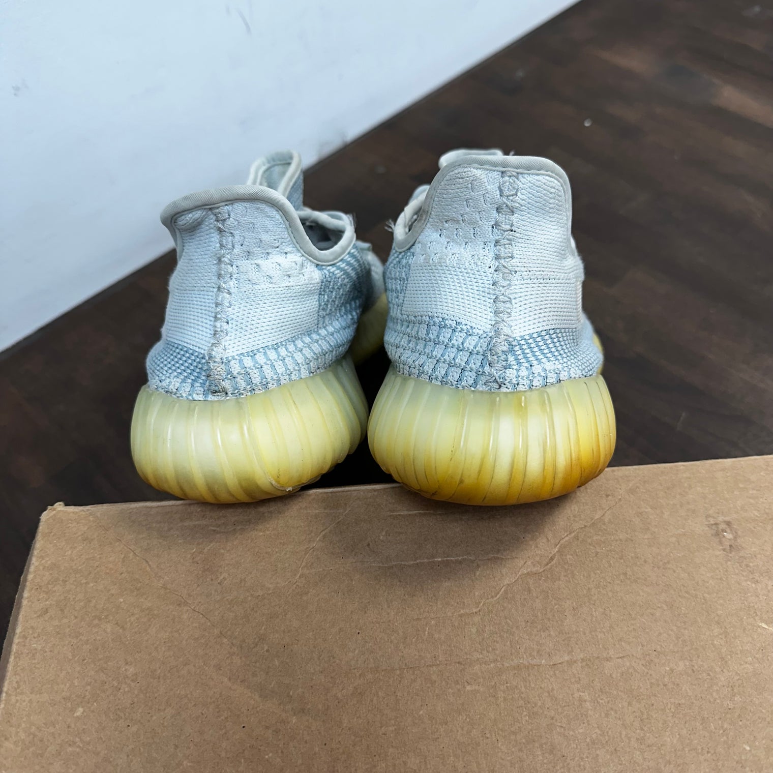 Cloud Yeezy 350 (USED,No Box)