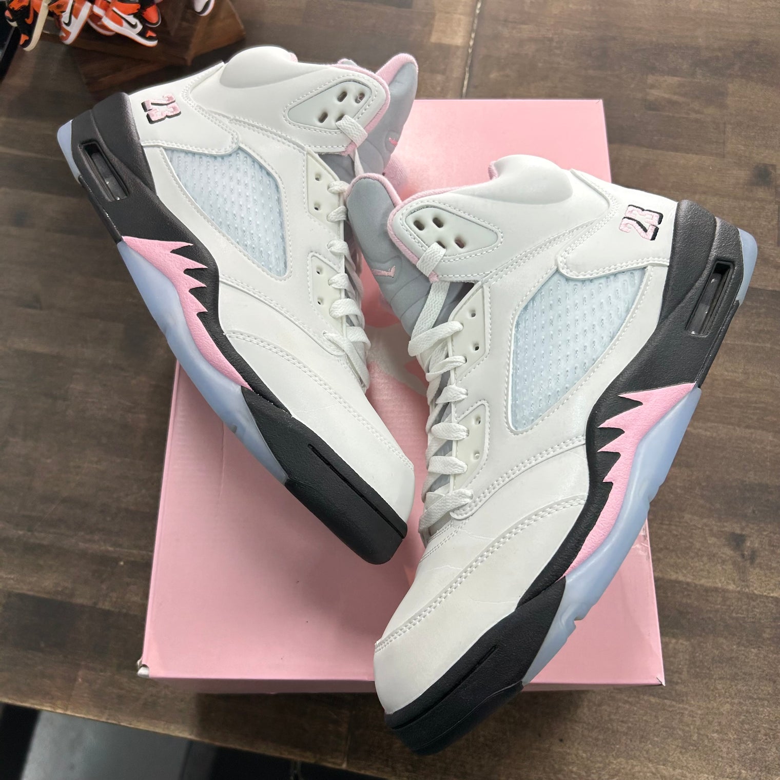Medium Soft Pink Jordan 5 Retro (USED)