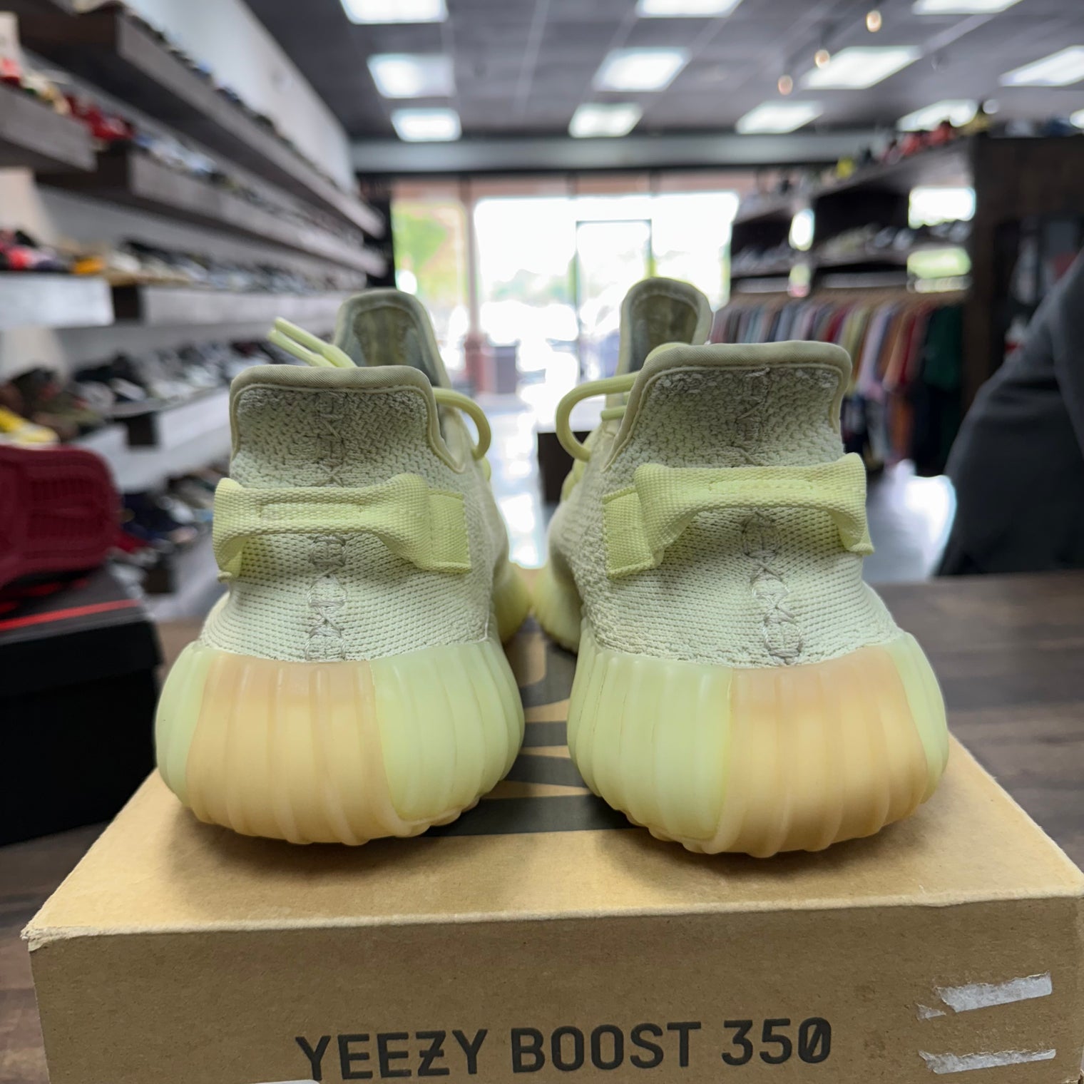 Butter Yeezy 350 (USED)