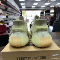 Butter Yeezy 350 (USED)