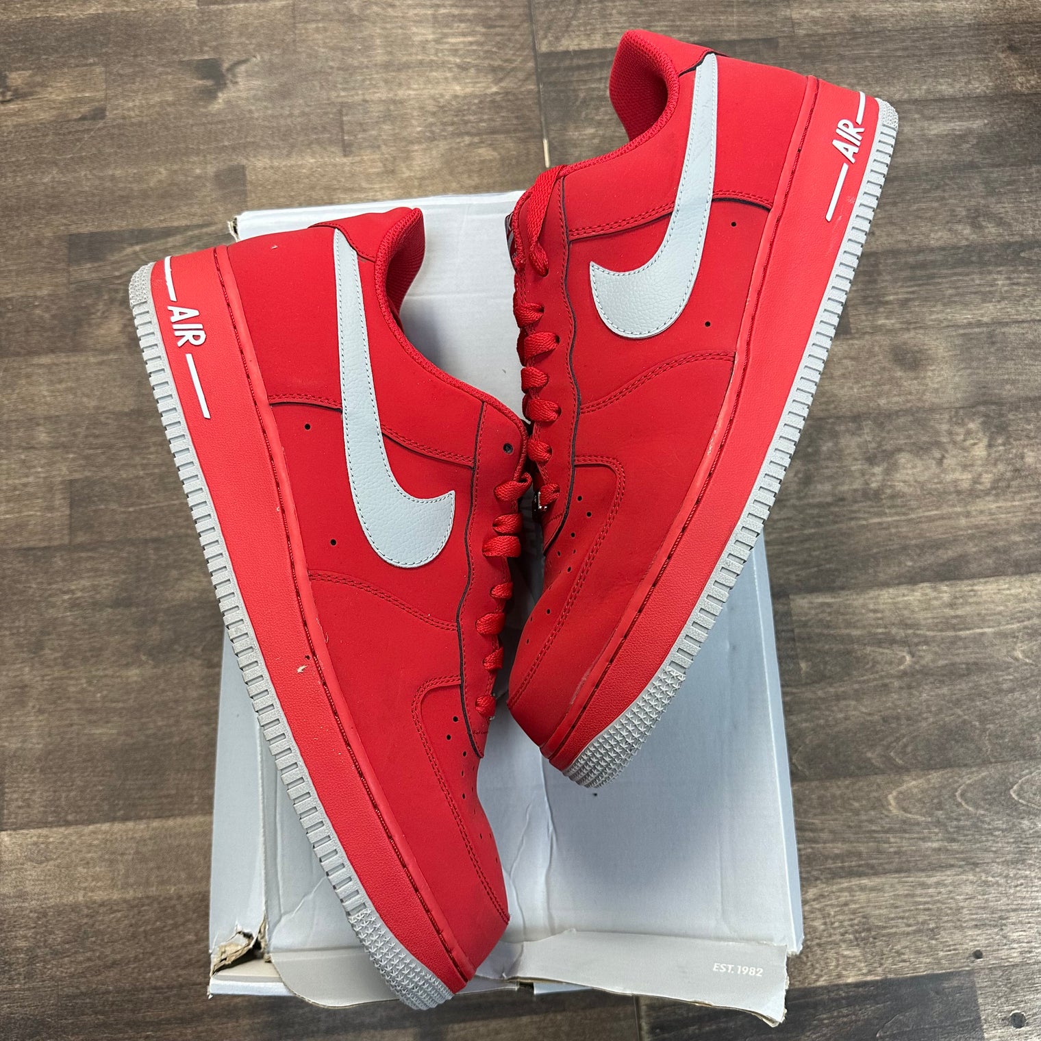 Grey Red Air Force 1 Low (USED)