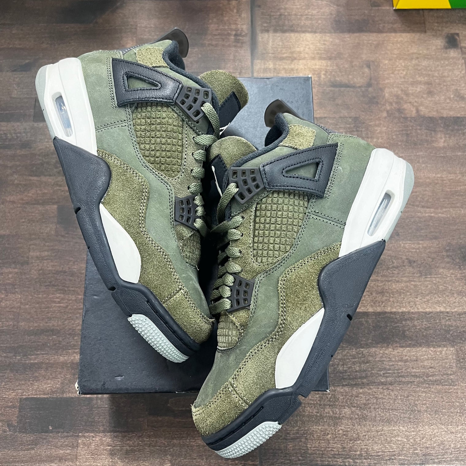 Craft Olive Jordan 4 (USED,NO BOX)