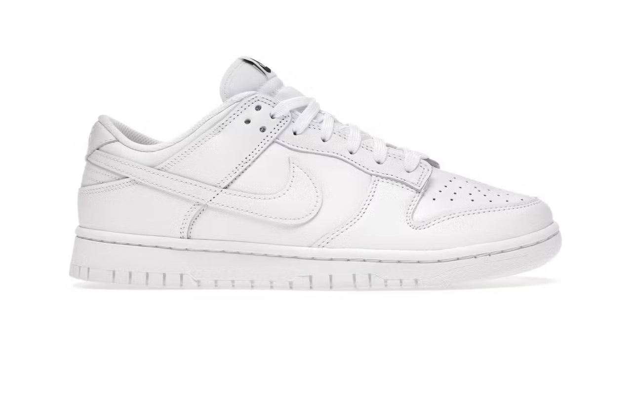 (W) Triple White Dunk Low
