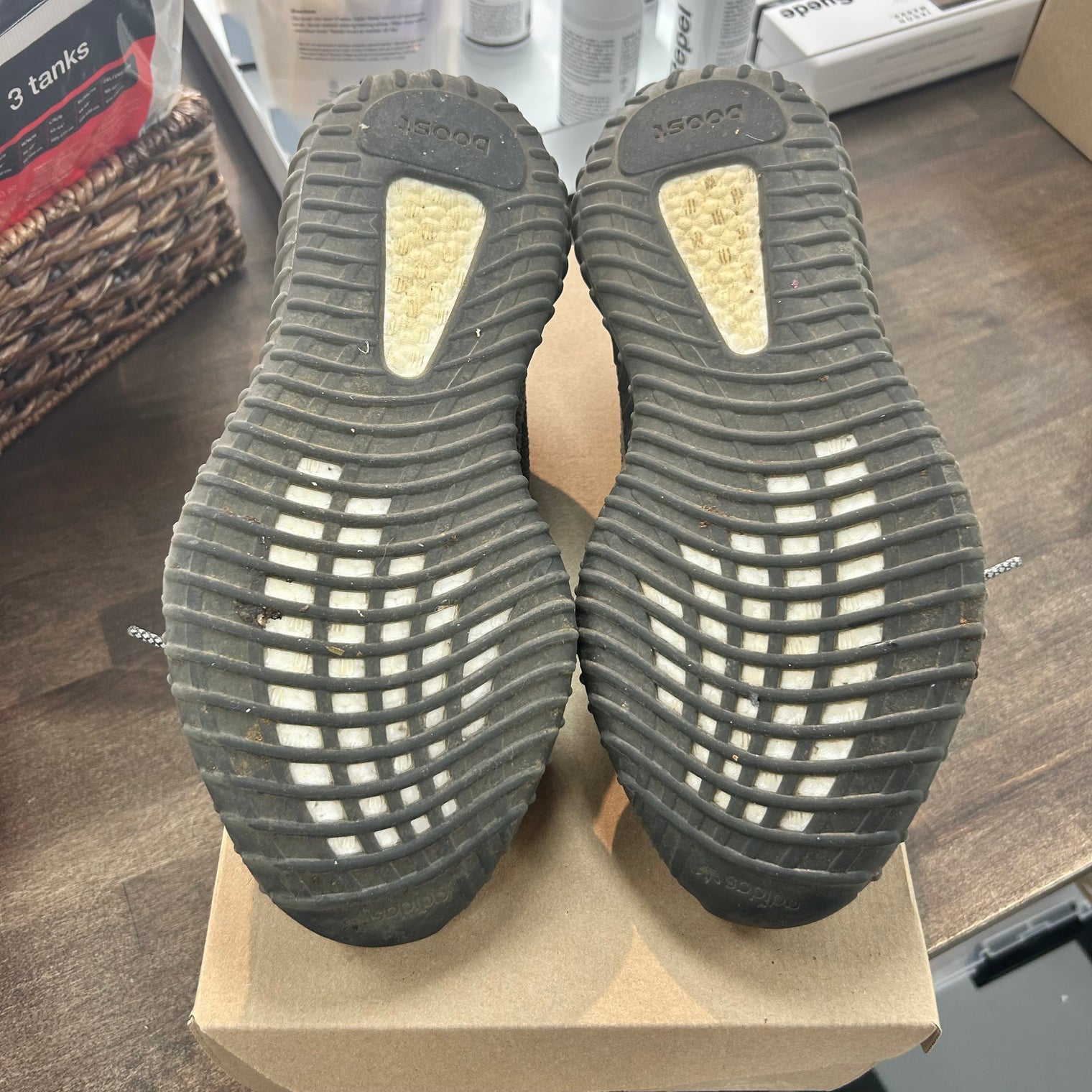 Carbon Beluga Yeezy 350 (USED, No Box)