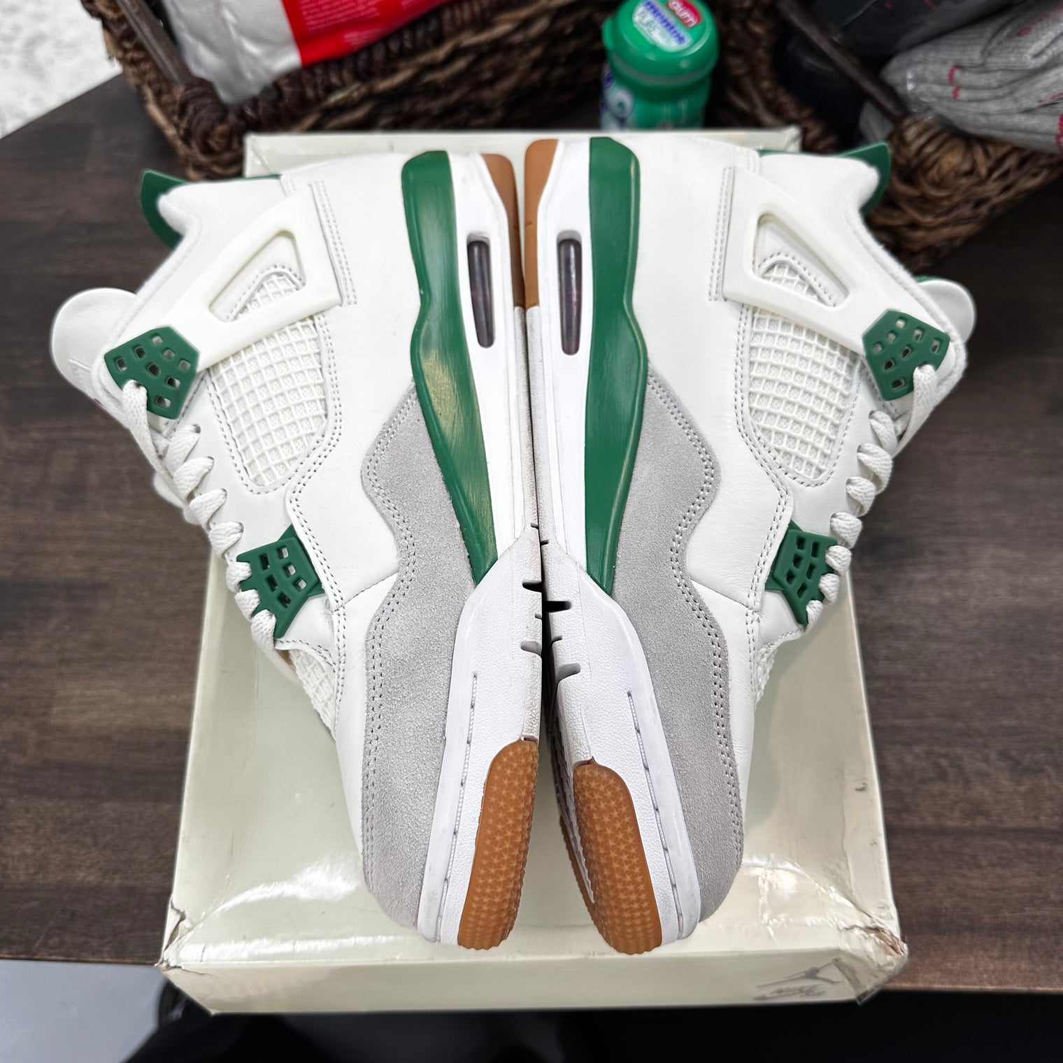 Pine Green Jordan 4 SB (USED)