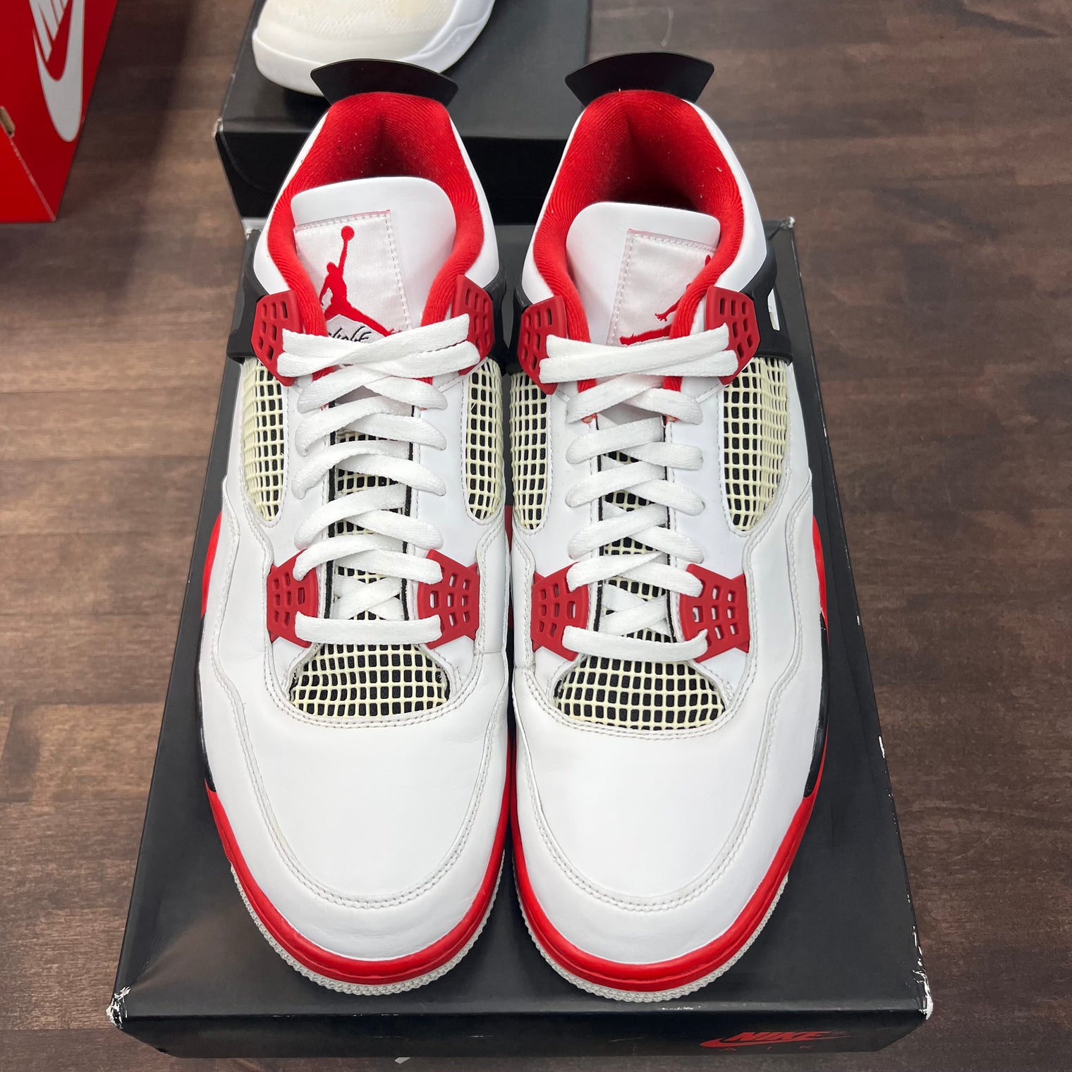 Fire Red Jordan 4 (2019) (USED)