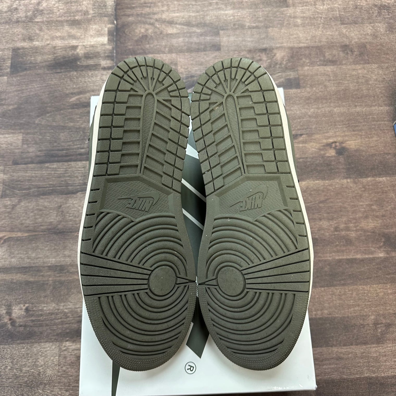 Travis Scott Olive Jordan 1 Retro Low OG SP (W) (USED)