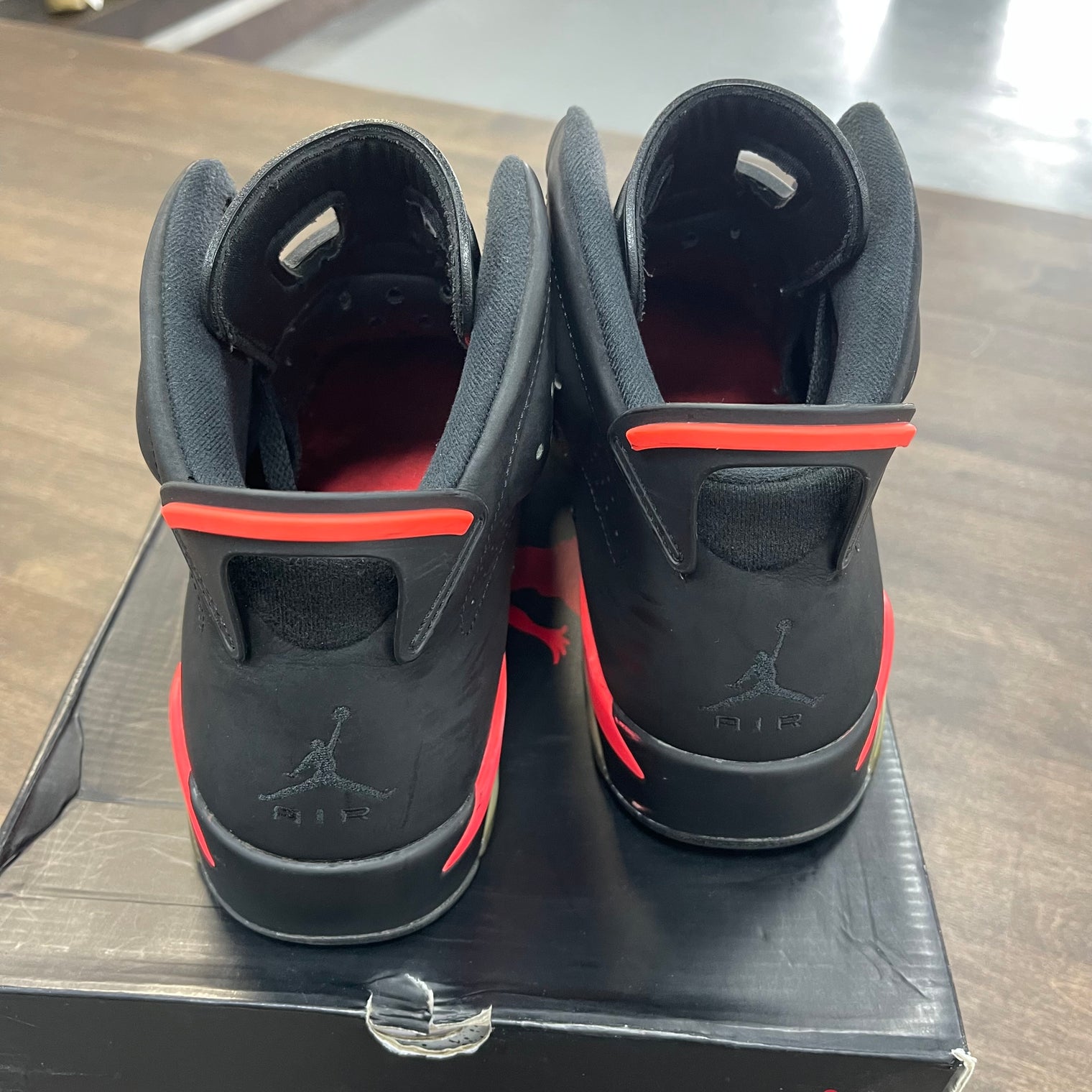 Infrared Jordan 6 2014 (USED)