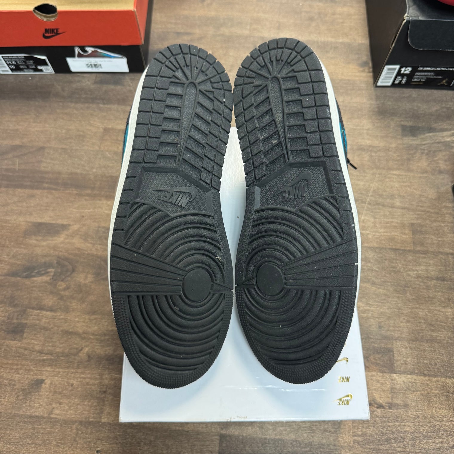 Homage Split Bright Spruce Jordan 1 Low SE (W) (USED, No Lid)