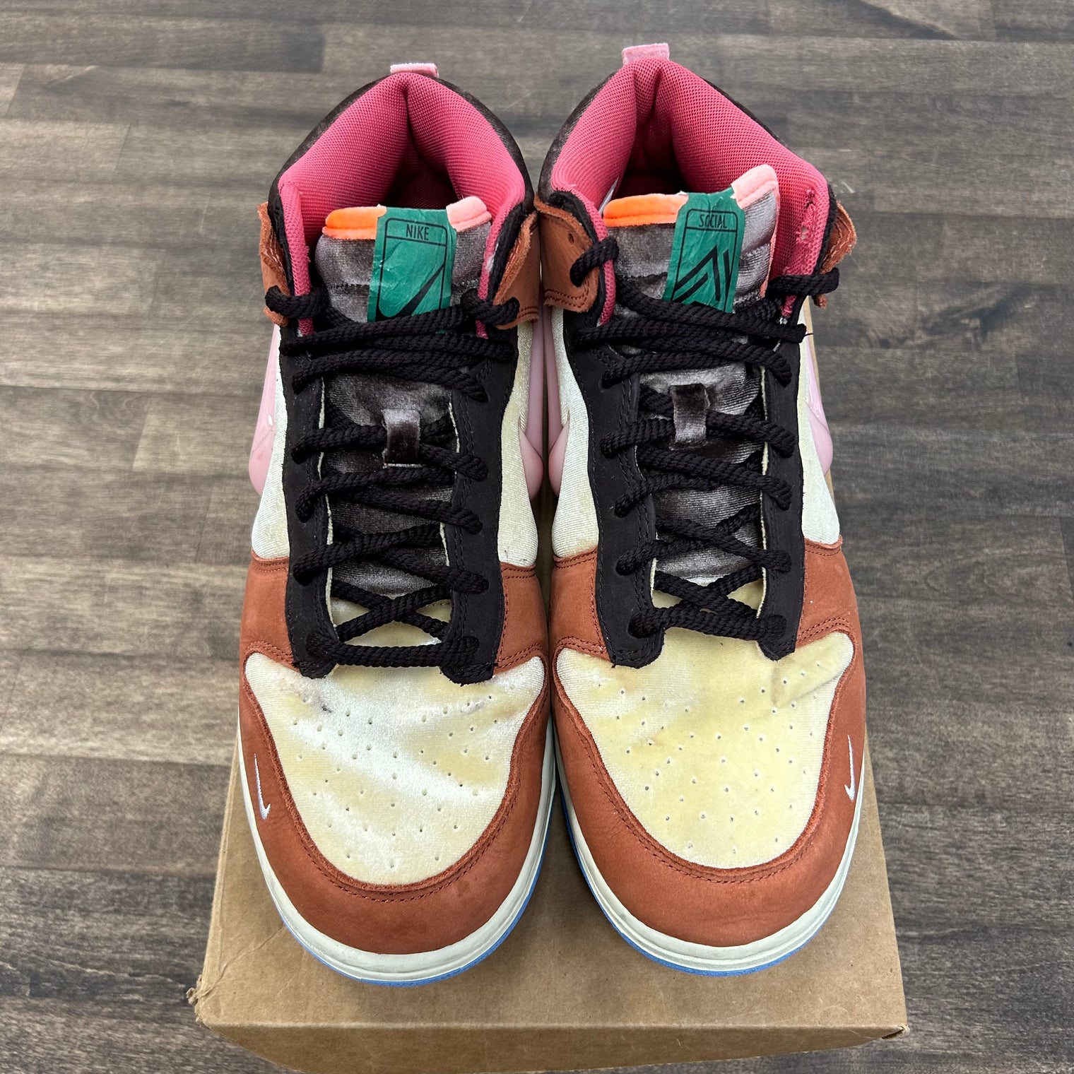 Social Status Chocolate SB Dunk Mid (USED, No Box)