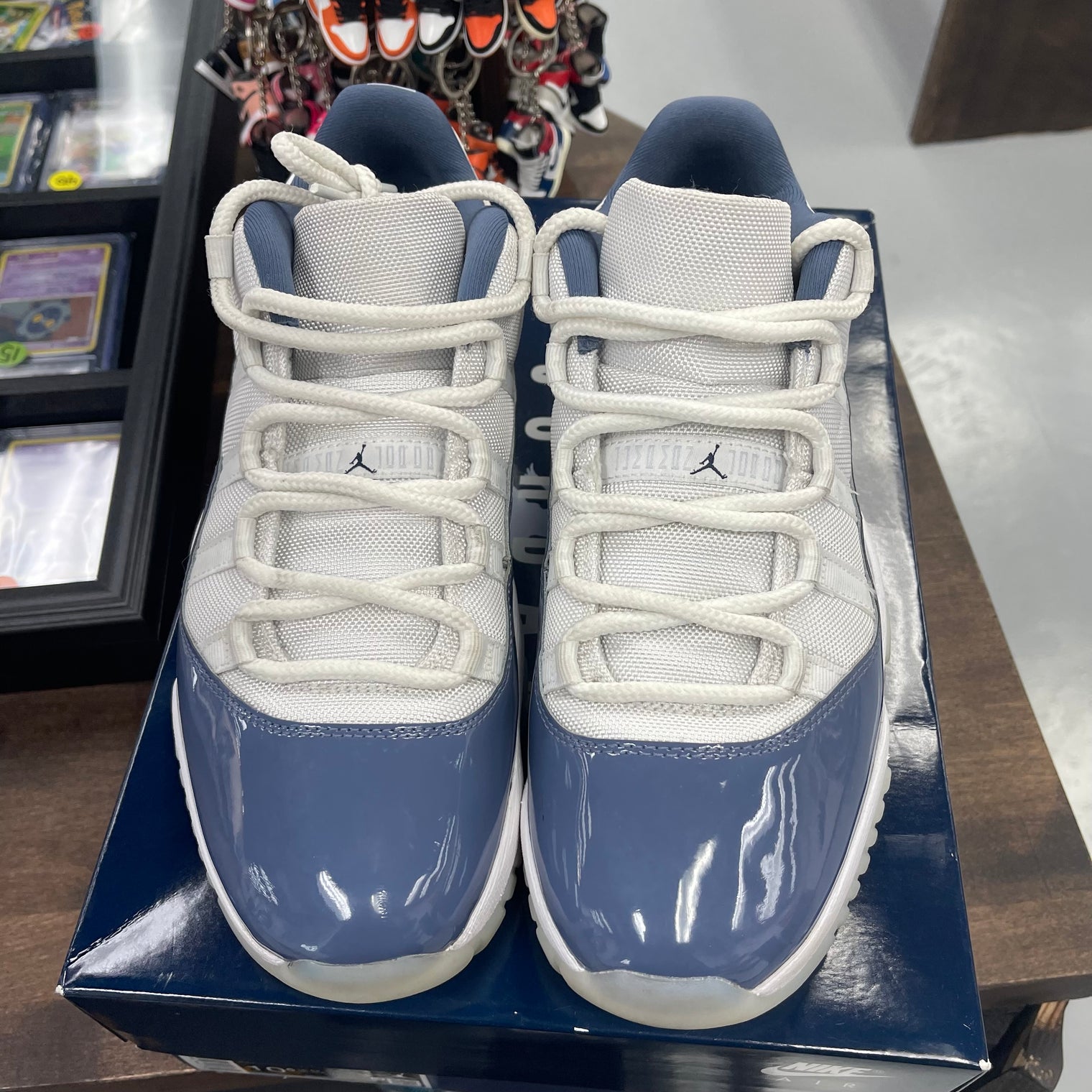 Diffused Blue Jordan 11 Low (USED)