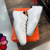 Jordan 11 Retro Low Legend Blue (USED, Replacement Box)