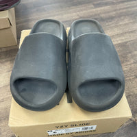 Onyx Yeezy Slide (USED)