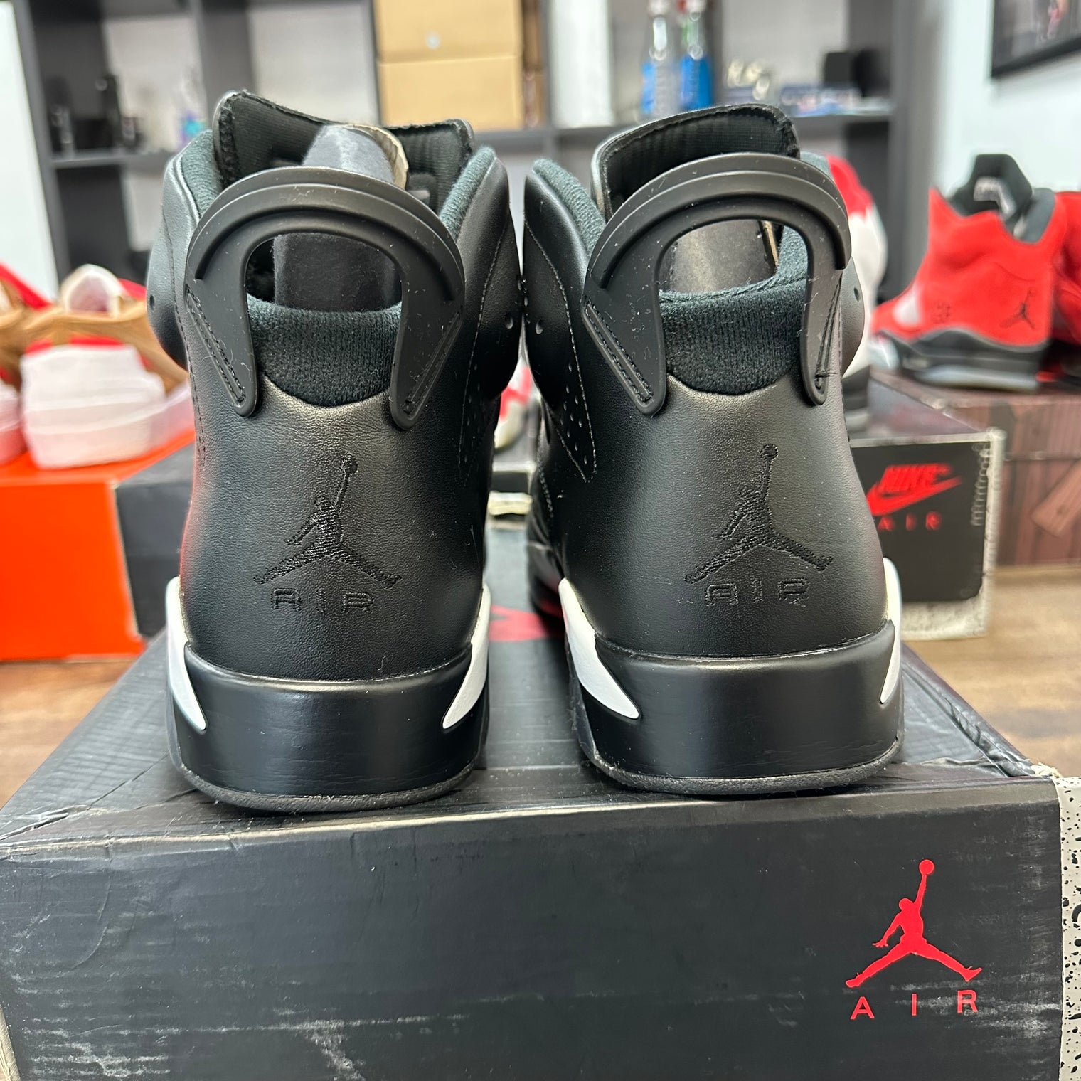 Black Cat Jordan 6 Retro (USED)