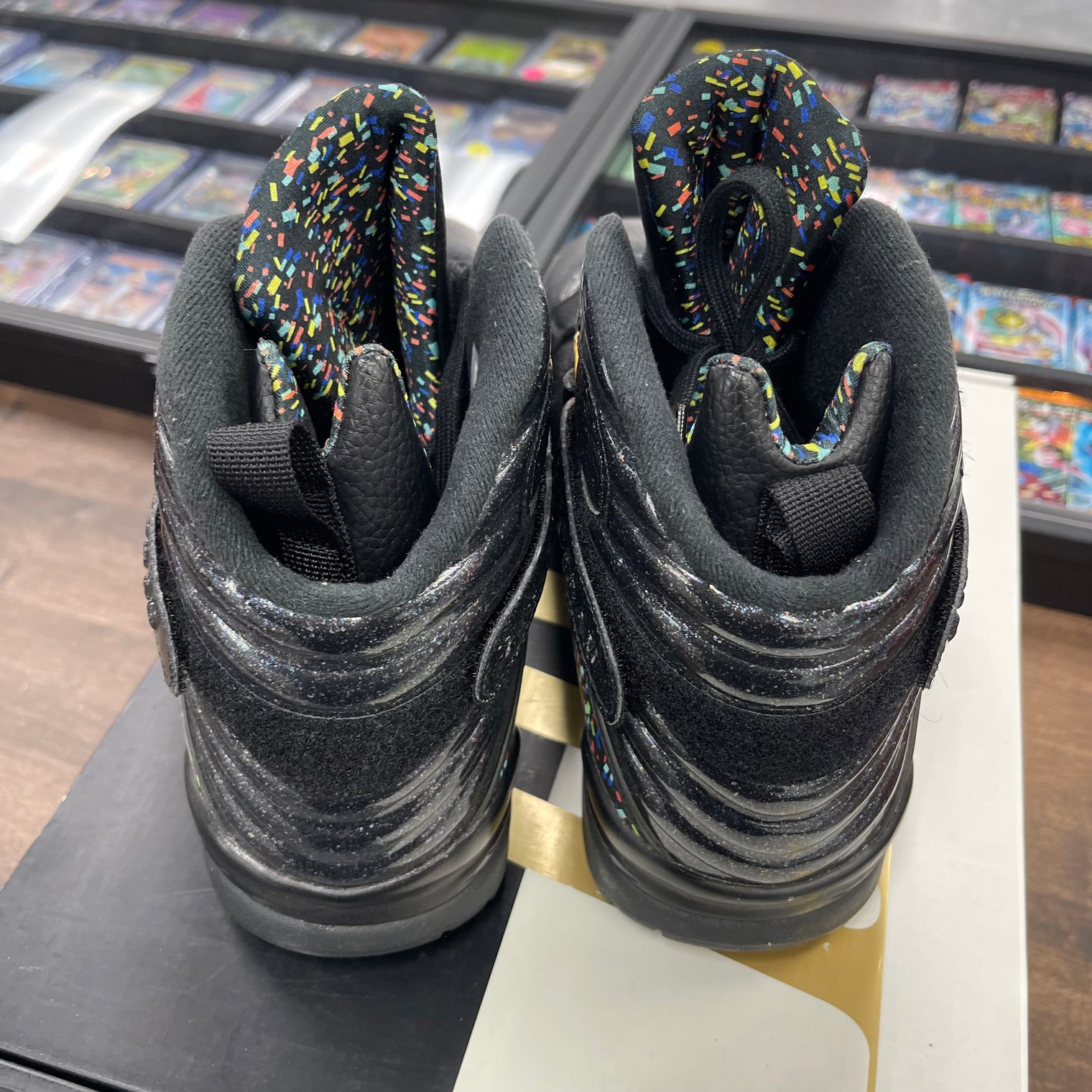 Confetti Jordan 8 (USED)