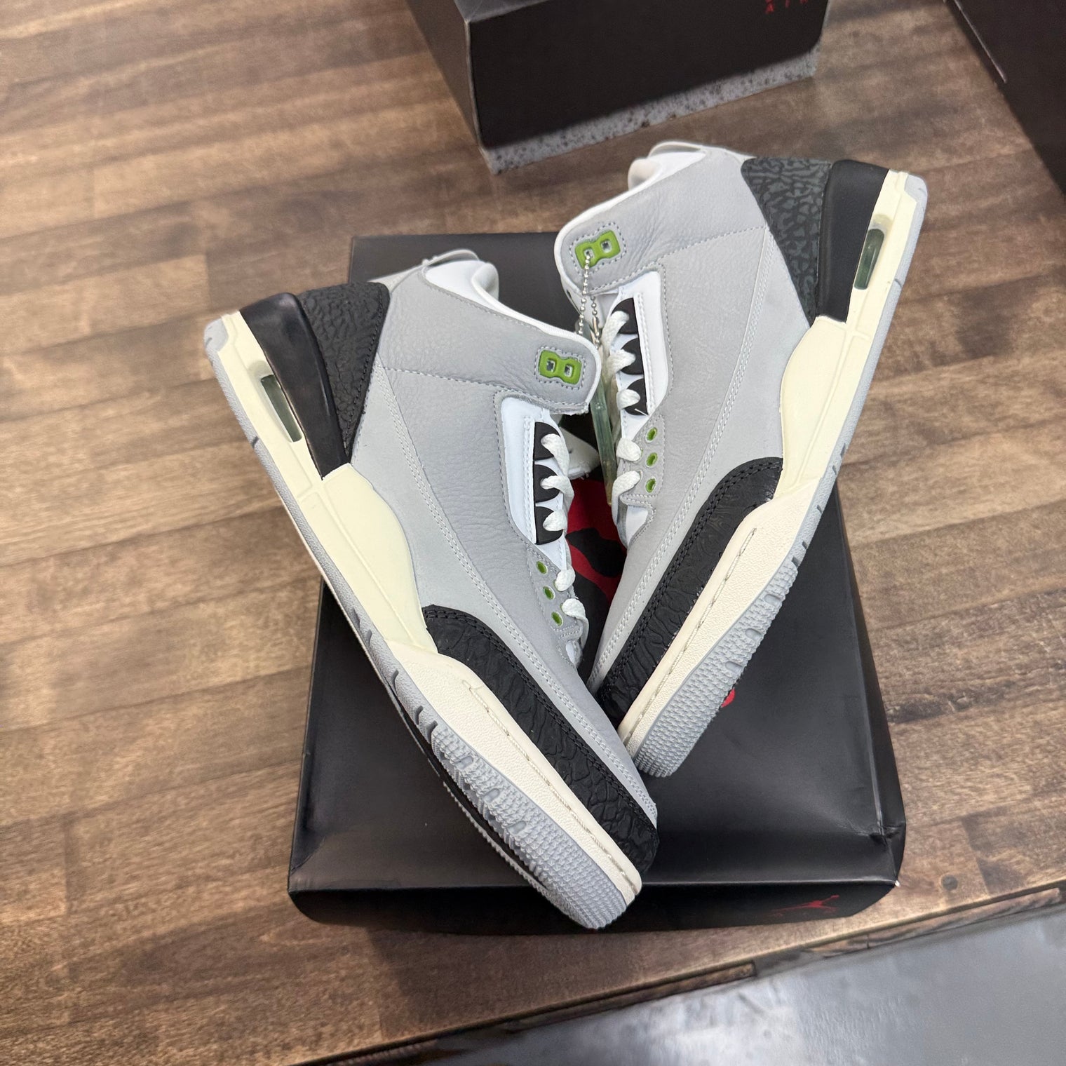 Chlorophyll Jordan 3 Retro (Lightly Worn)