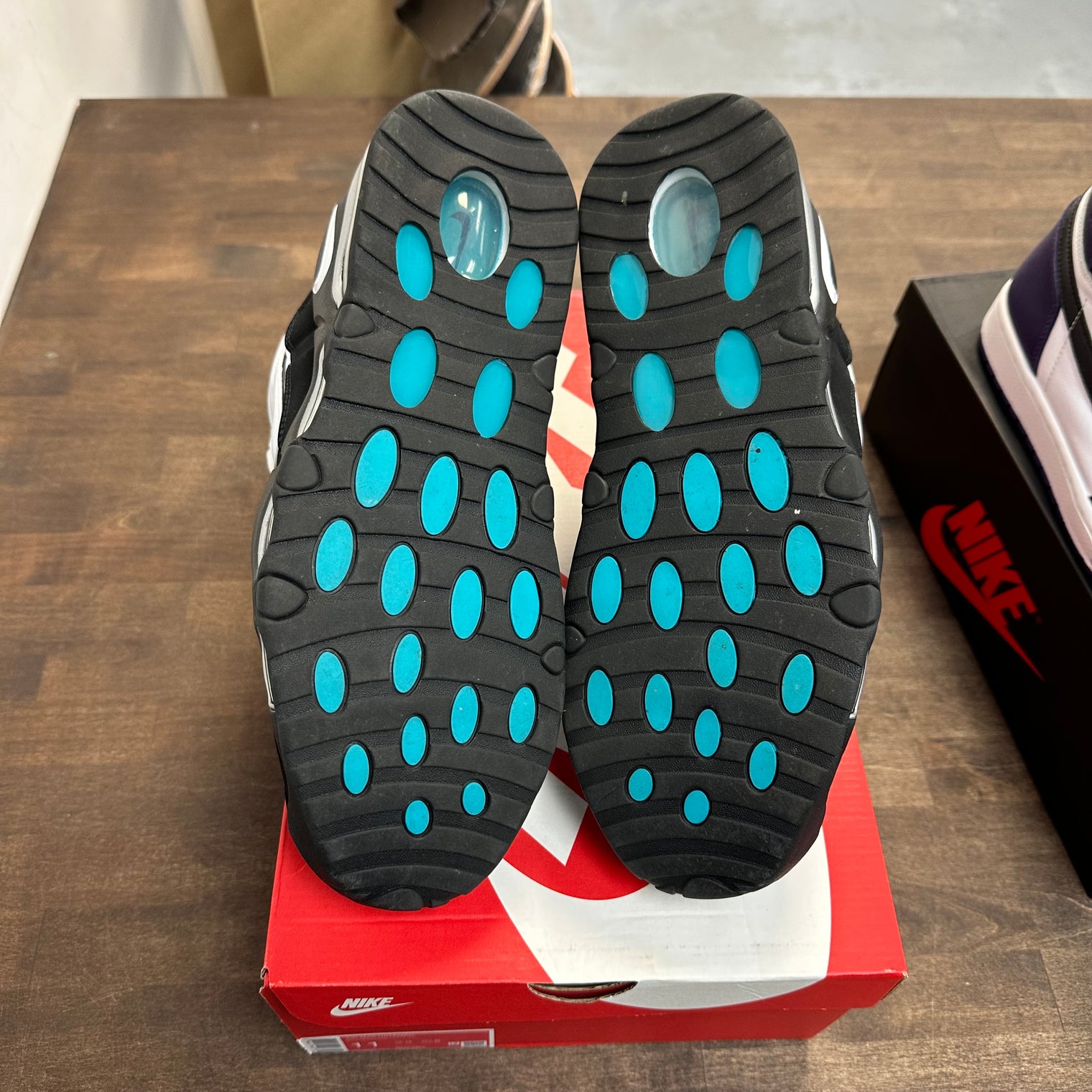 White Black Teal Air Max Uptempo 95 (Lightly Worn)