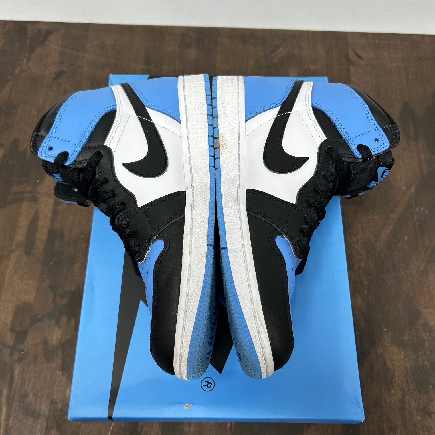 UNC Toe Jordan 1 High Retro (USED)