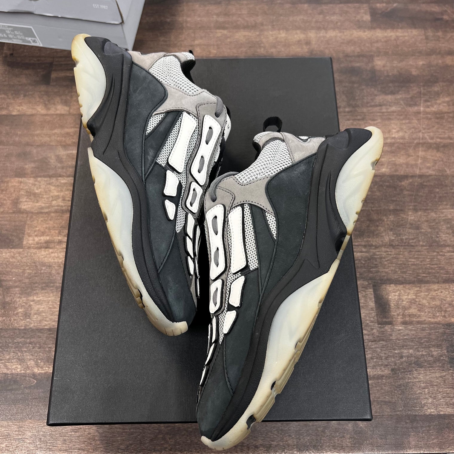 Amiri Bone Runner Grey Black White (USED)