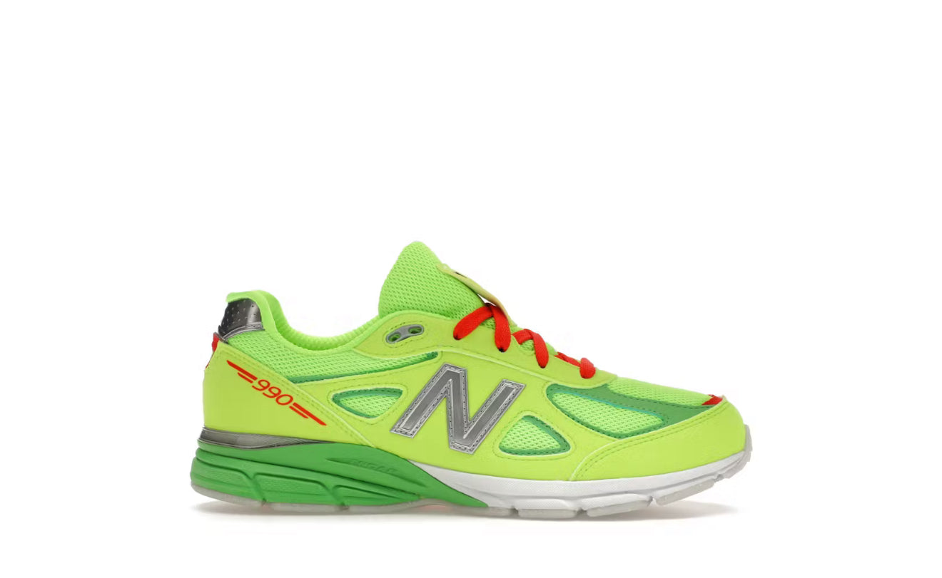 DTLR Festive New Balance 990v4 (GS)