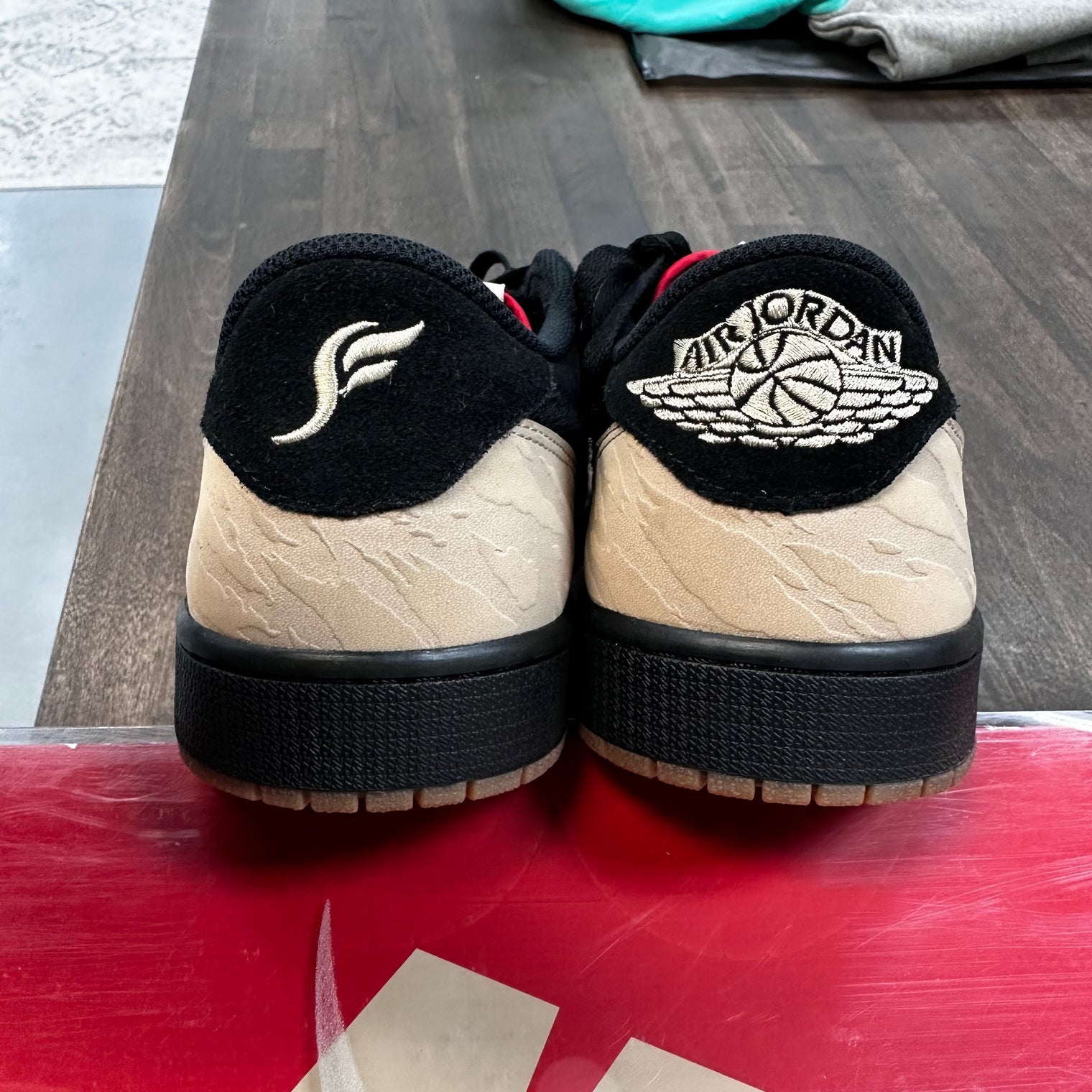 Solefly Jordan 1 Low OG (USED)
