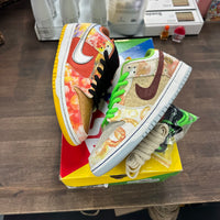 Street Hawker SB Dunk Low (USED, Replacement Box)