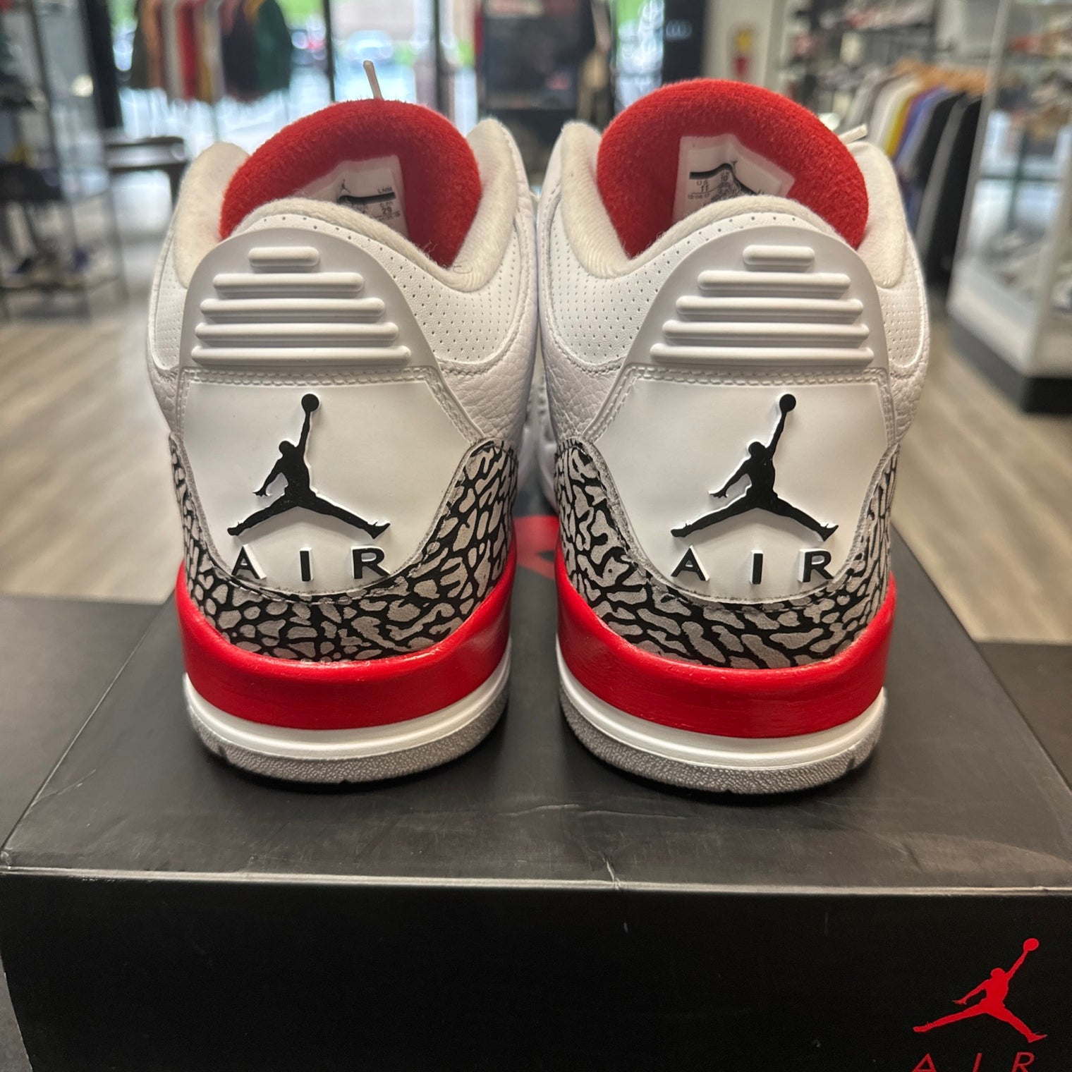 Jordan 3 Hall of Fame (Like New)