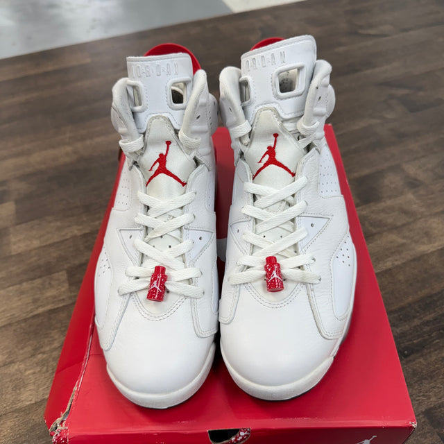 Red Oreo Jordan 6 (USED)