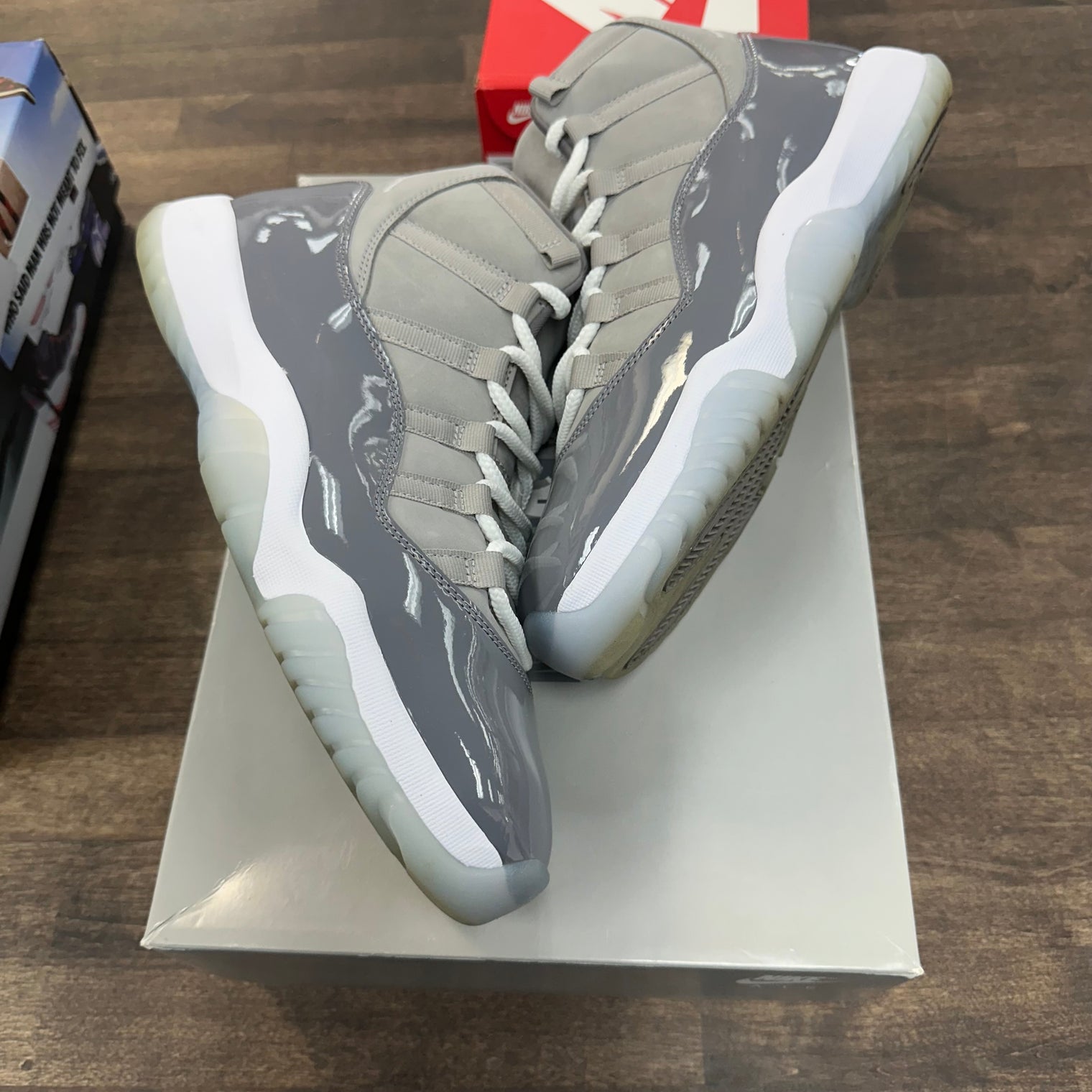 Cool Grey Jordan 11 (USED)