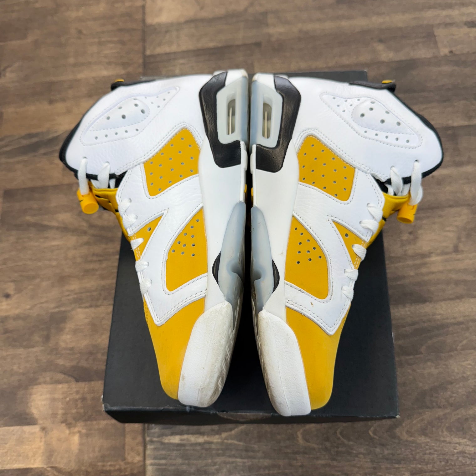 Ochre Jordan 6 (GS) (USED)