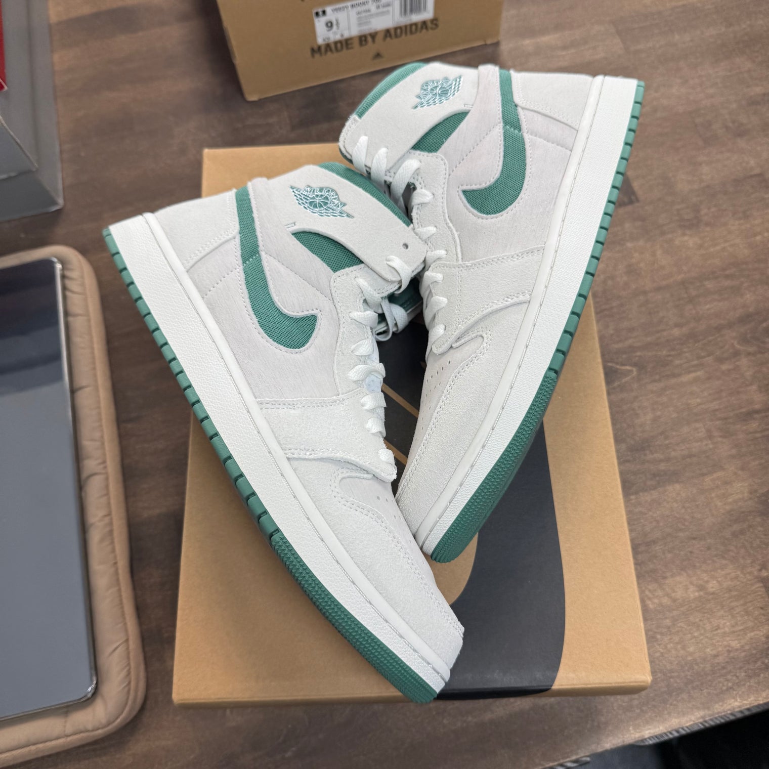Bicoastal Jordan 1 High Zoom Air CMFT 2 (USED)