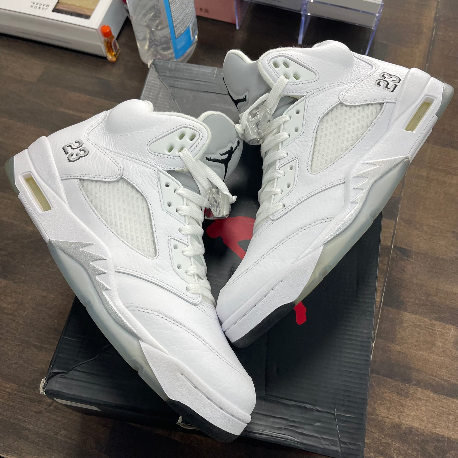 White Metallic Jordan 5 (USED)