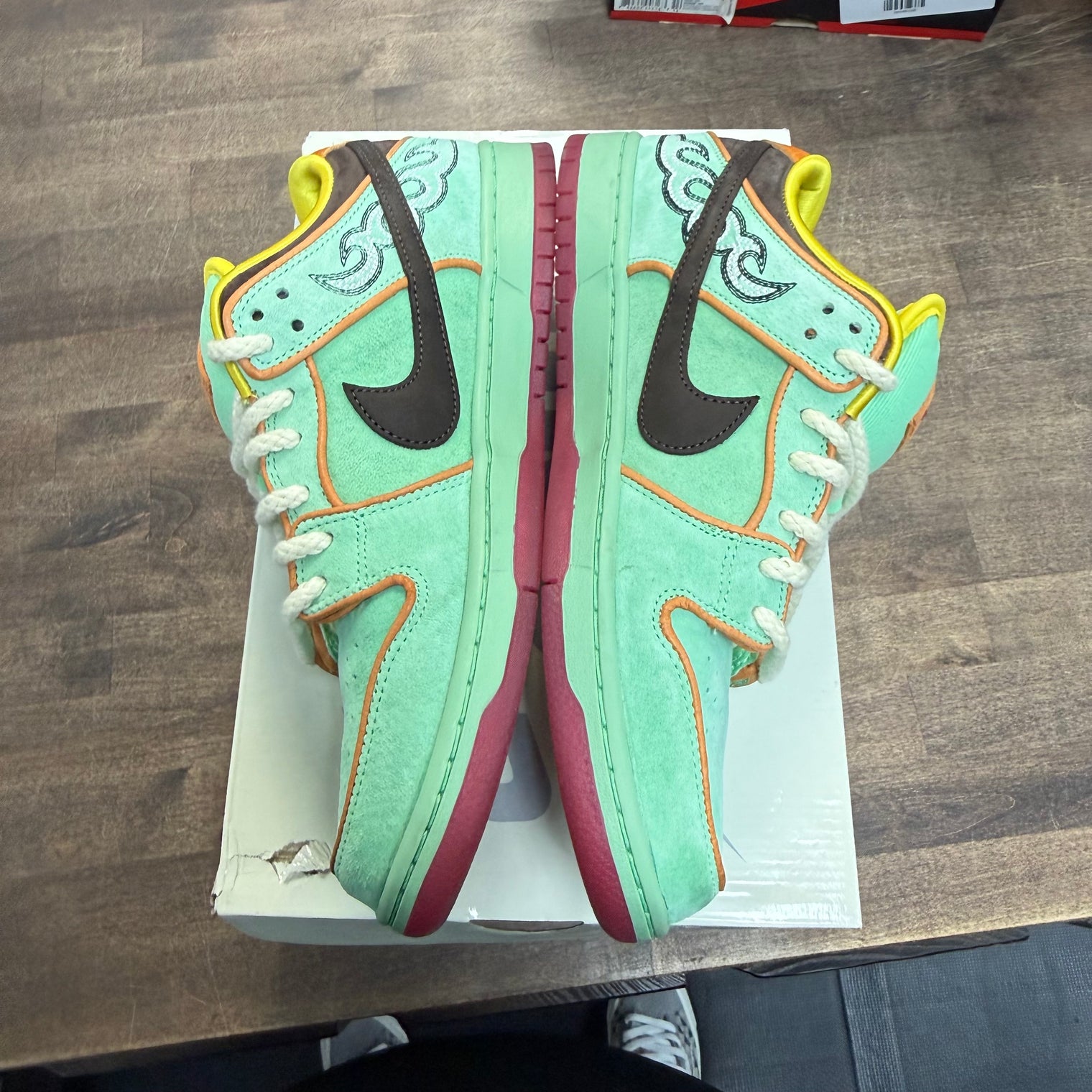 Rodeo Tourmaline Nike SB Dunk Low (Lightly Worn)