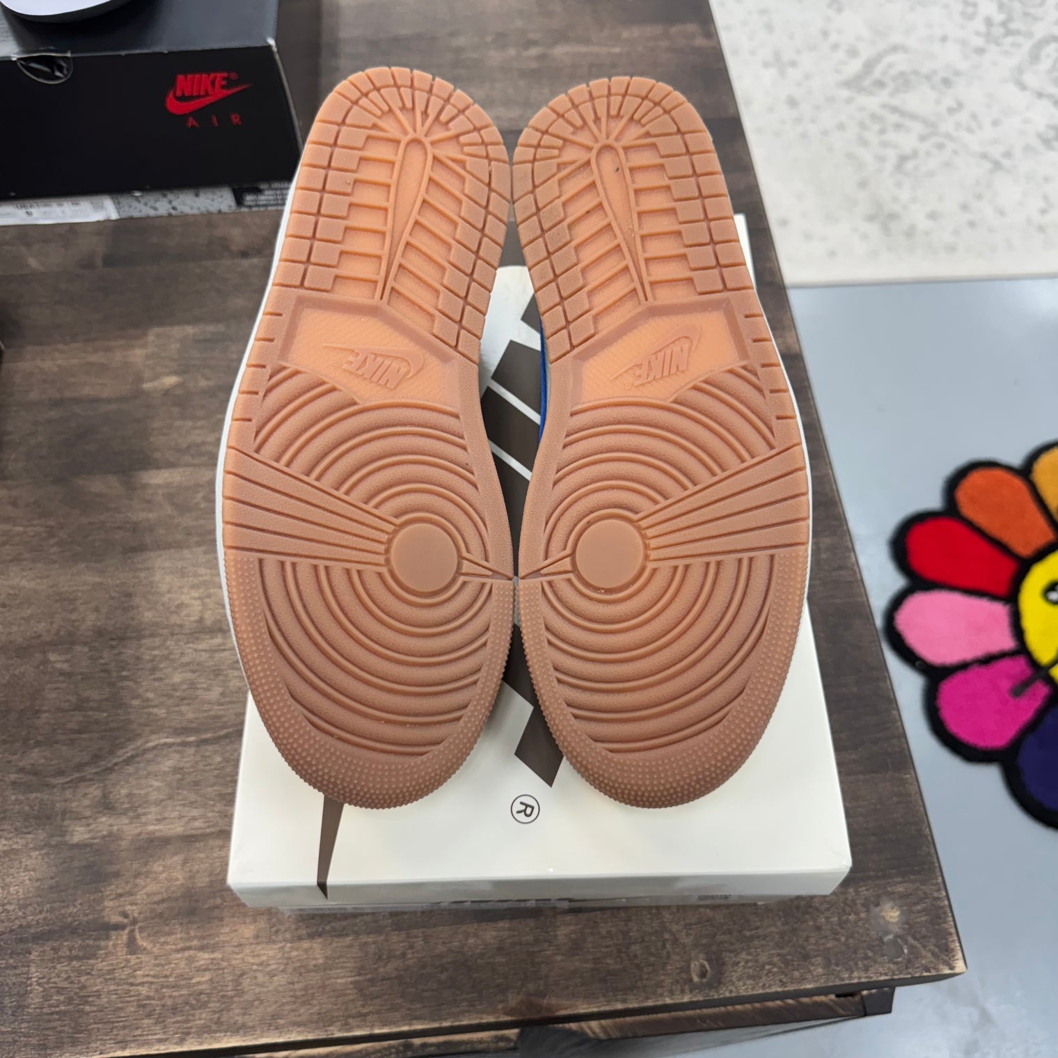 (W) Canary Travis Scott Jordan 1 Low OG SP (Lightly Worn)