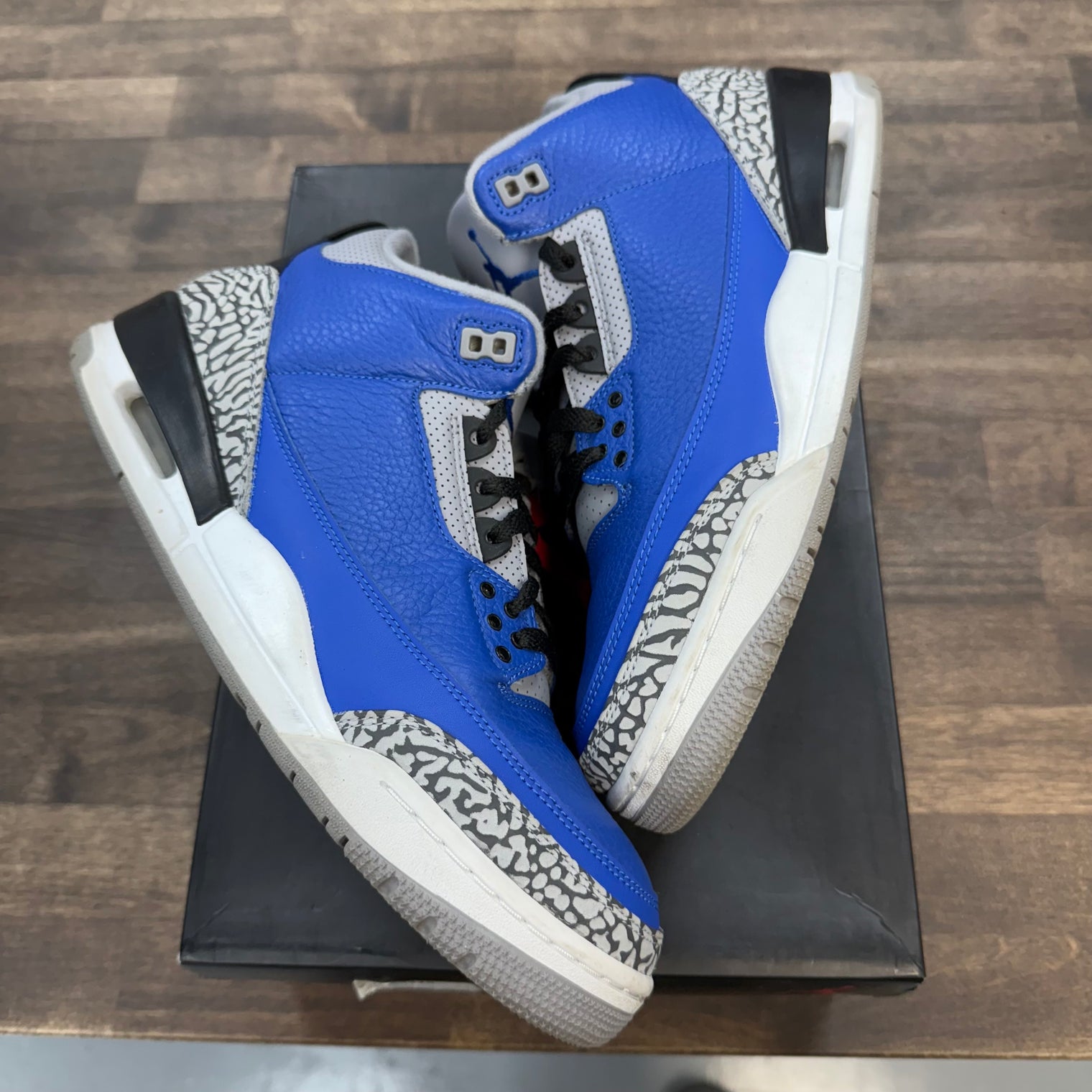 Varsity Royal Jordan 3 Retro (USED)