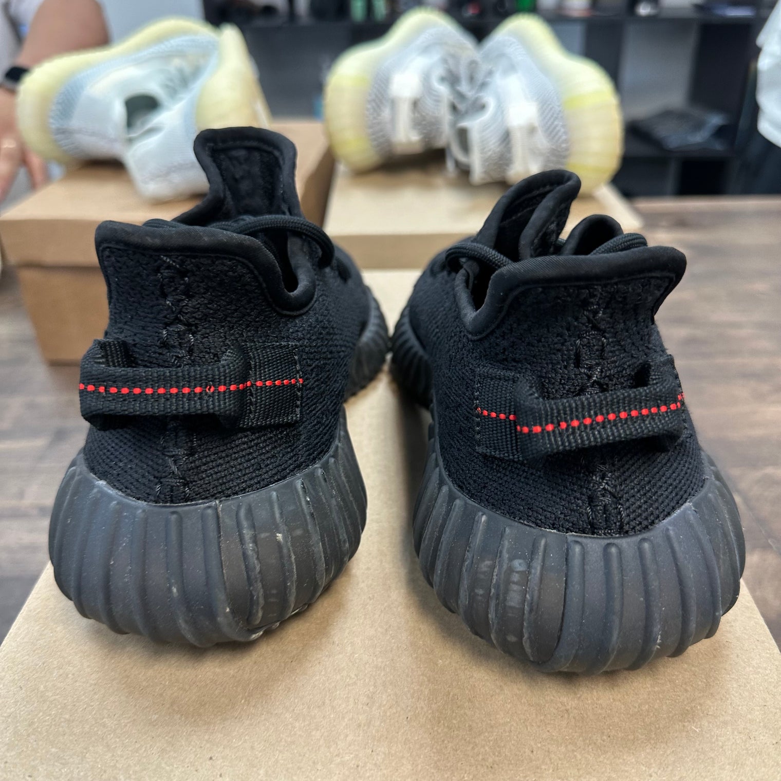 Bred Yeezy 350 (USED,No Box)