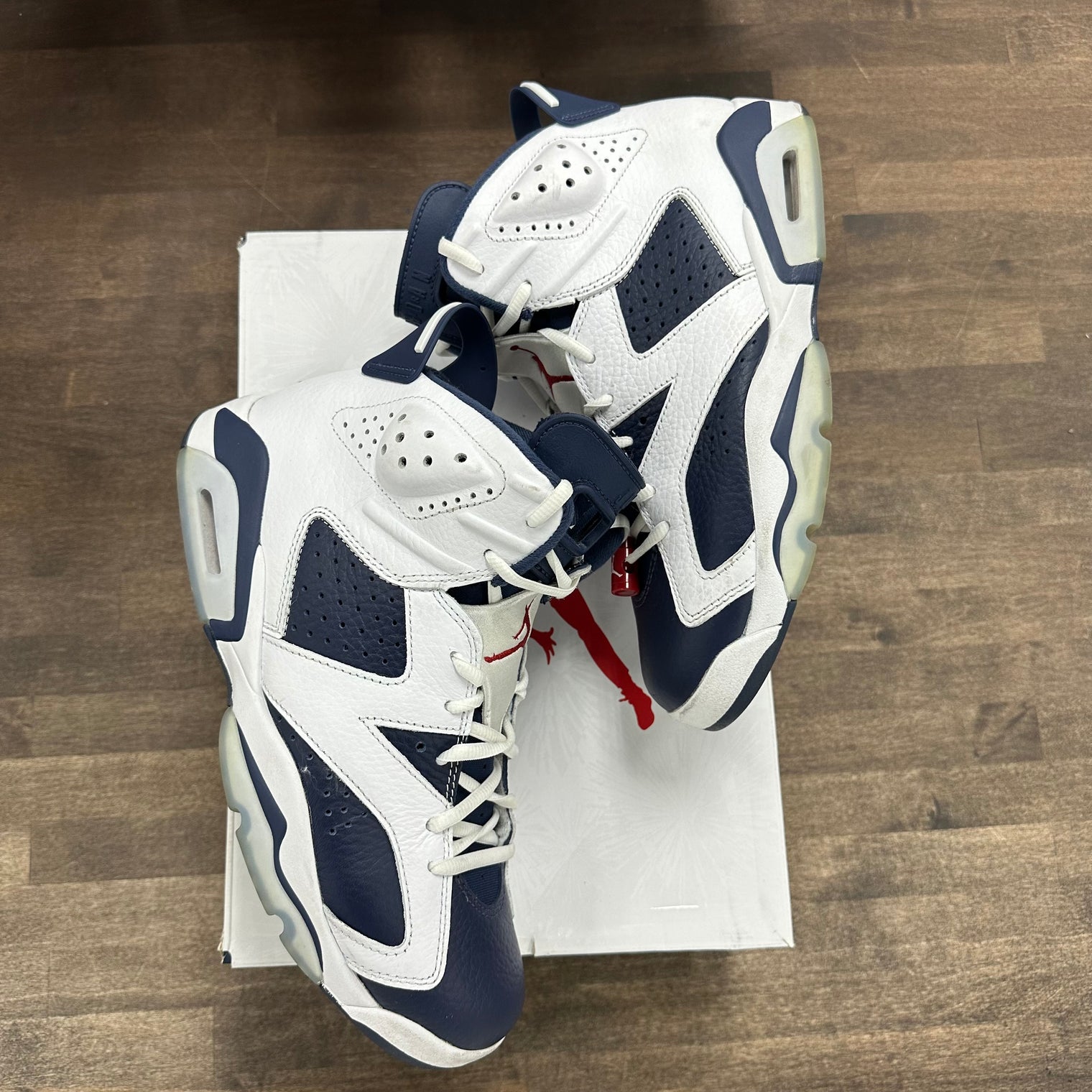 Jordan 6 Retro Olympic (2024) (US 9.5) (USED)