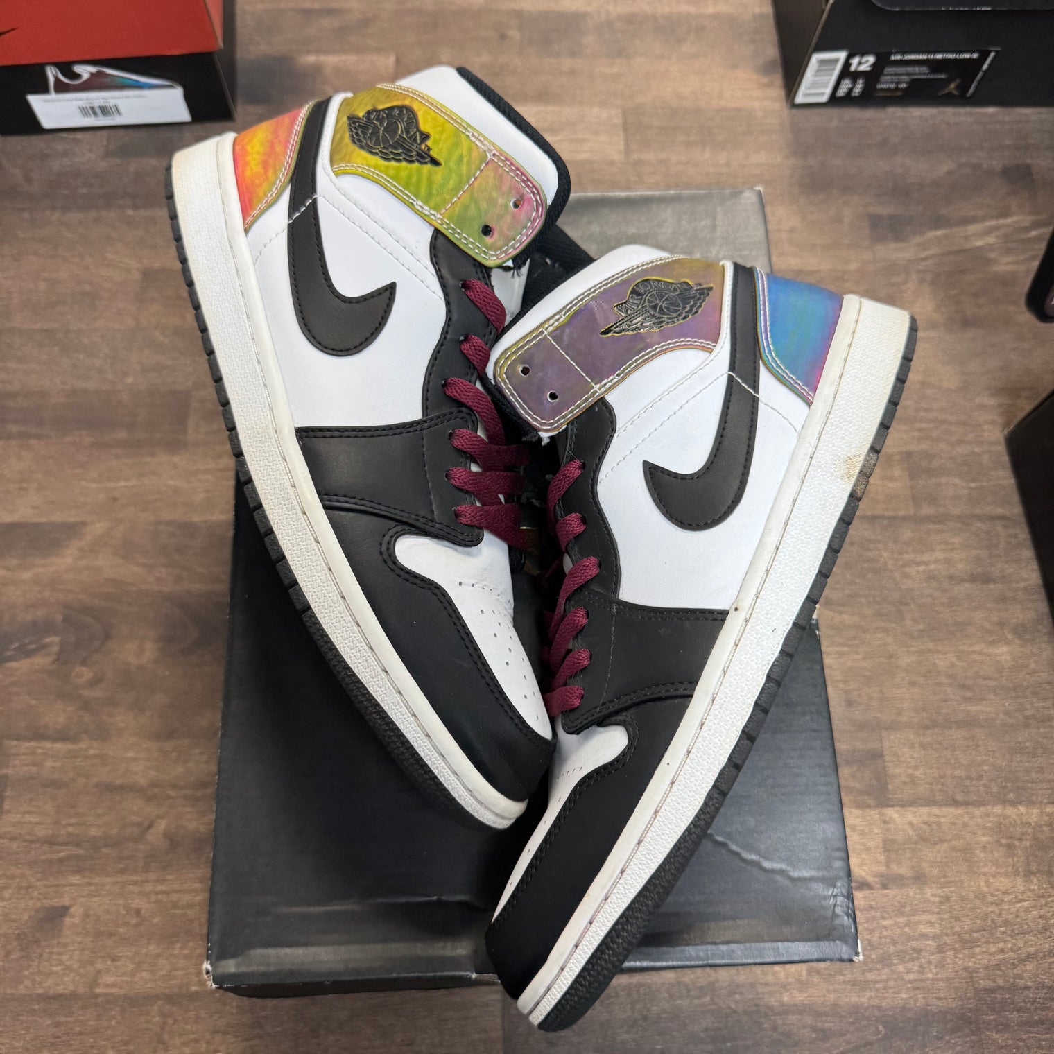 Heat Reactive Jordan 1 Mid (USED)