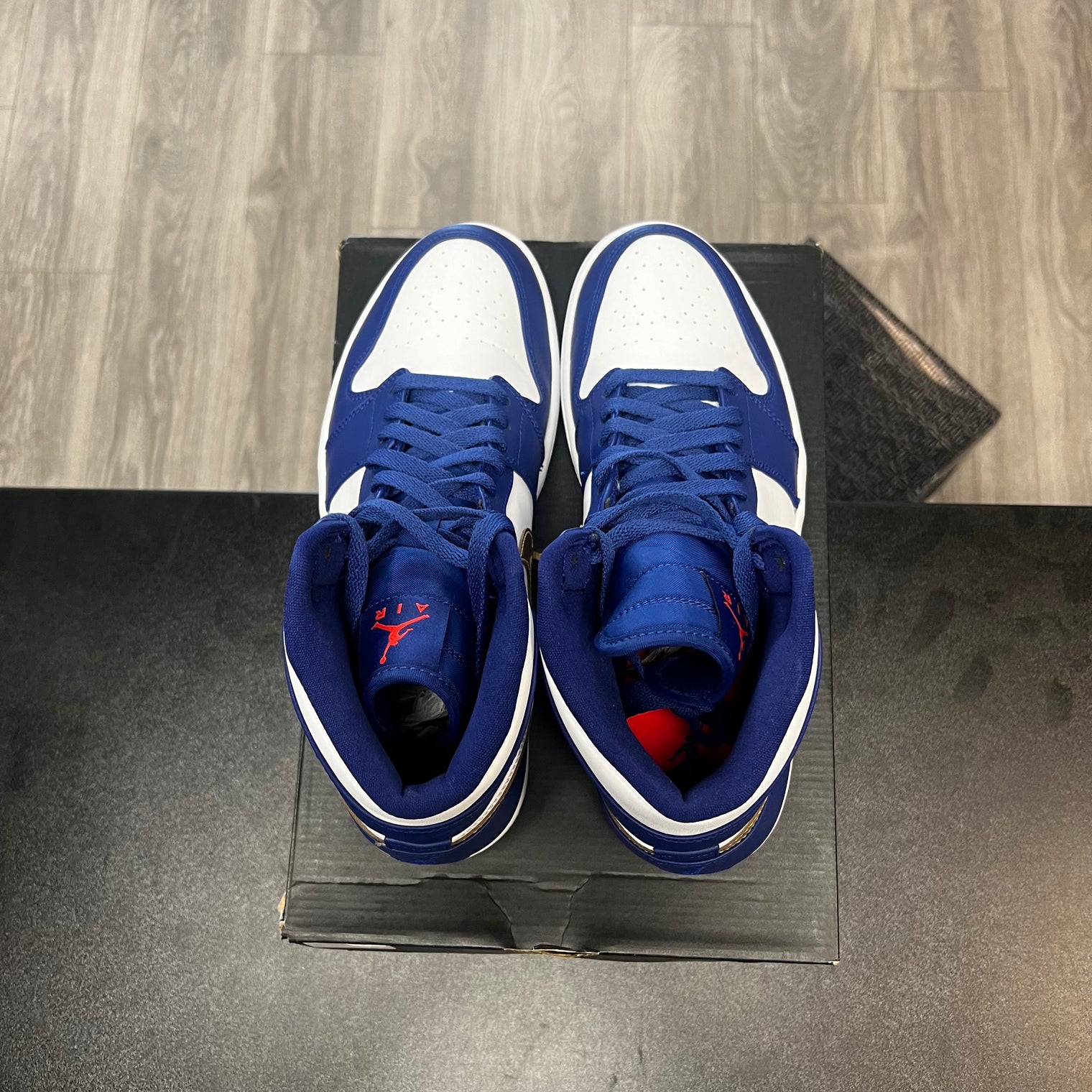 Gold Medal Jordan 1 Retro (USED)