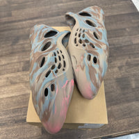 MX Sand Grey Yeezy Foam RNNR (USED)