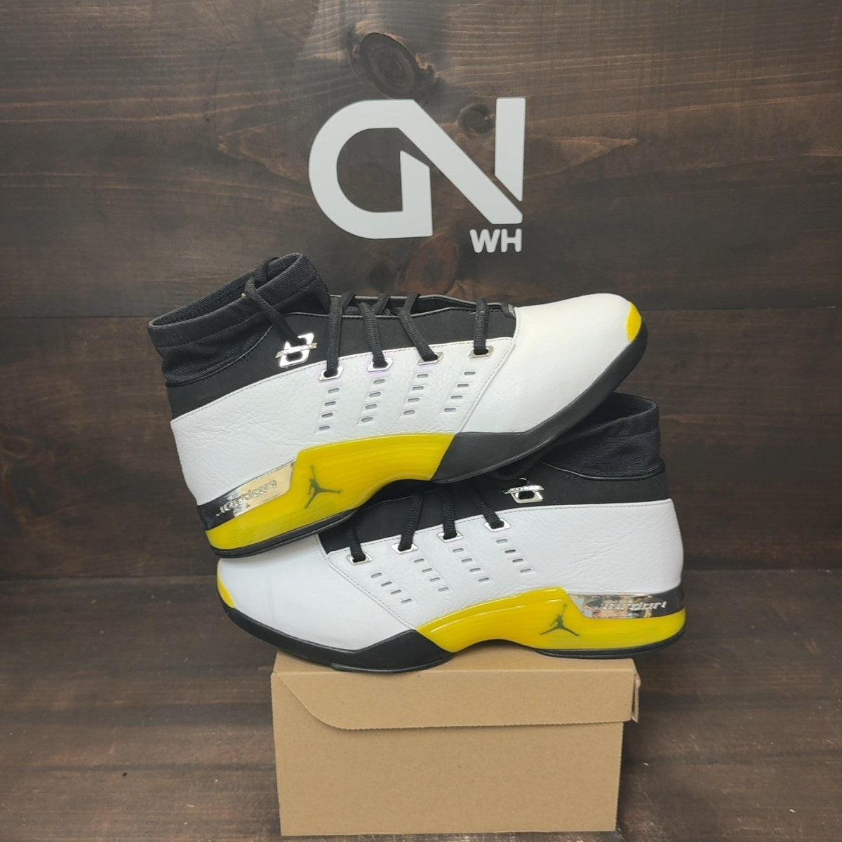 Jordan 17 Retro Low All-Star Lightning (2024) Size 11 (Pre-Owned) - Image 1
