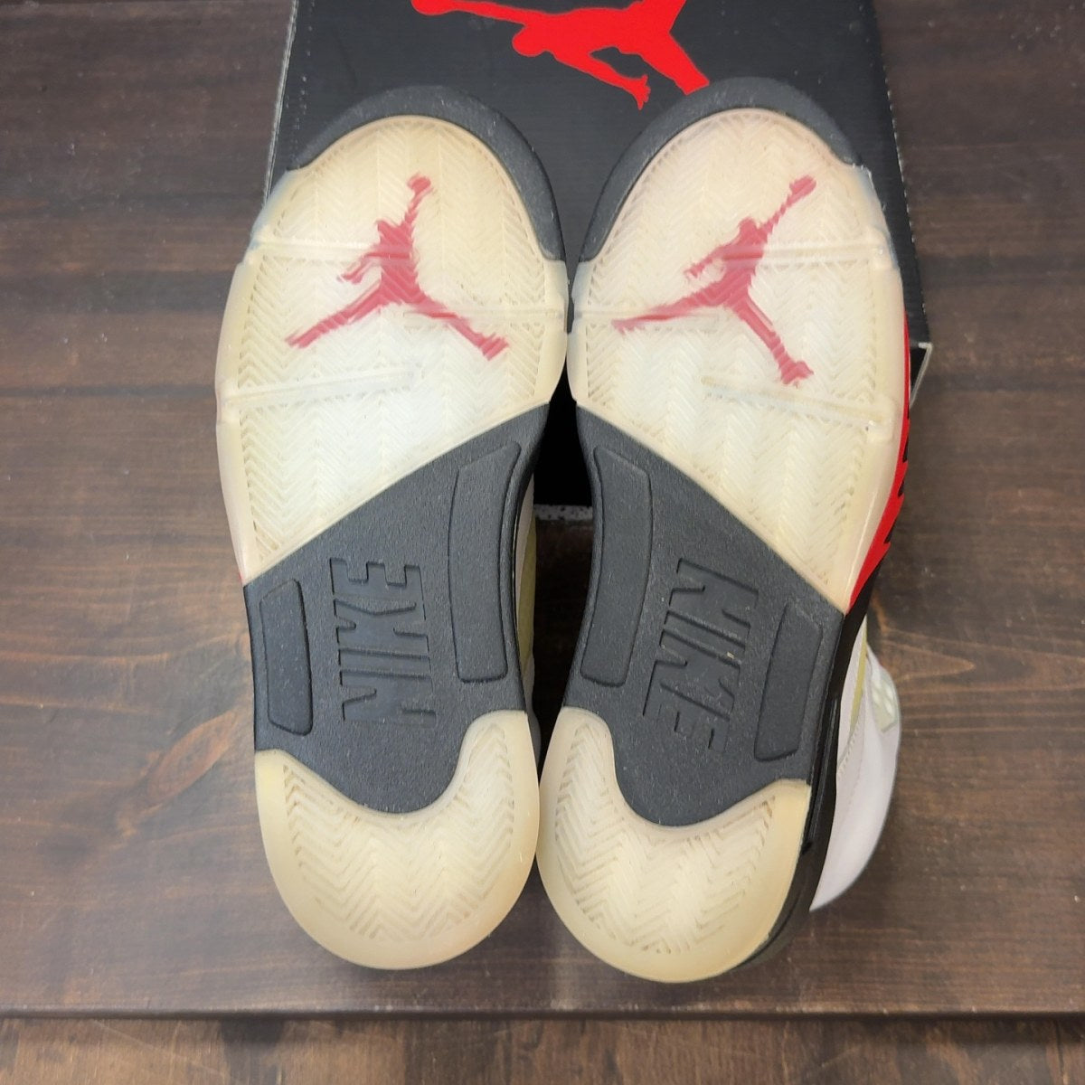 Jordan 5 Retro Fire Red Silver Tongue (2020) - Image 8