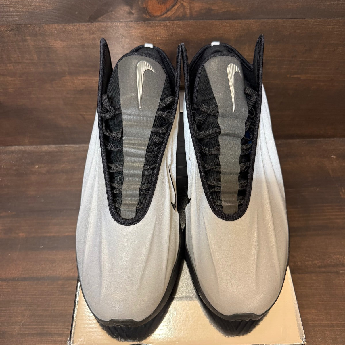 Nike GT Future Metallic Silver - Image 2