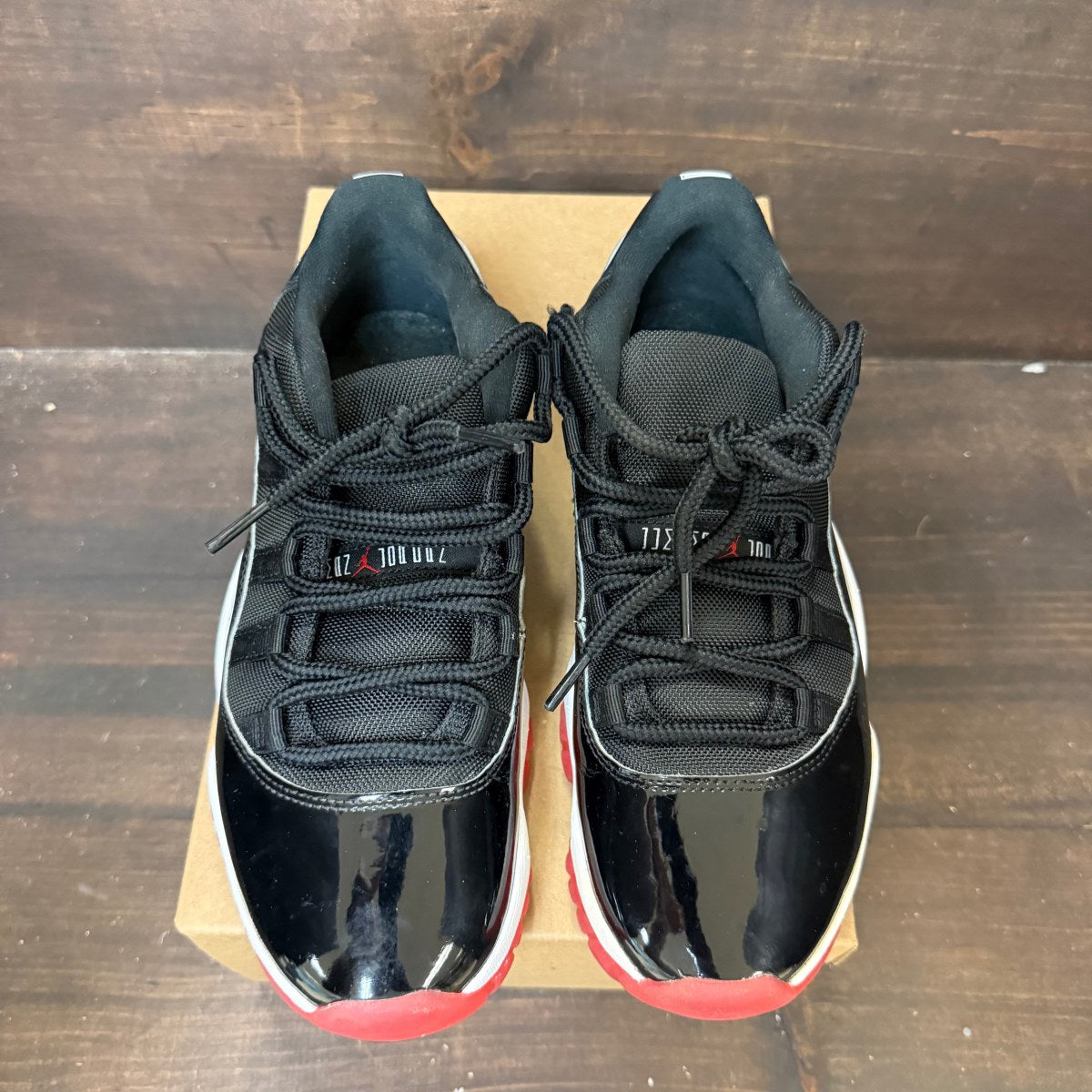 Jordan 11 Retro Low Bred (2025) Size 8.5 (Pre-Owned) - Image 2